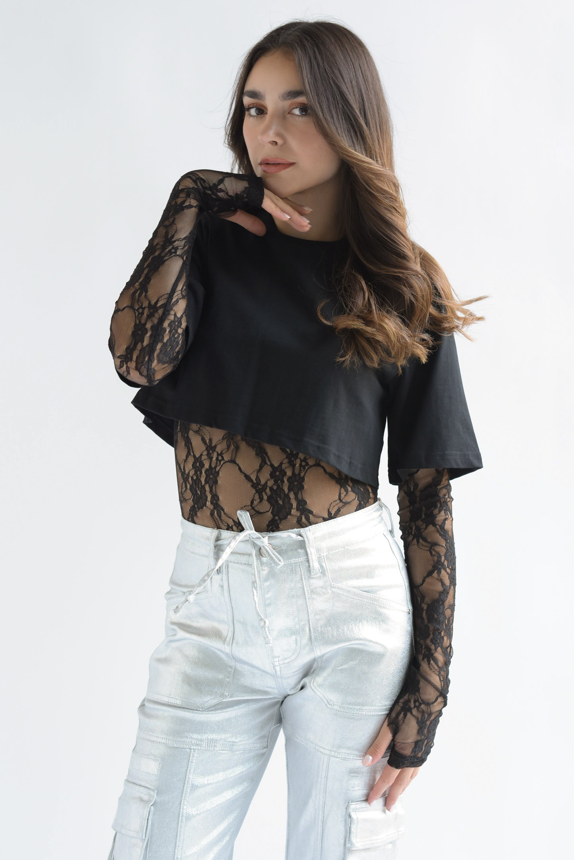 Set Body encaje y T-Shirt crop Negro