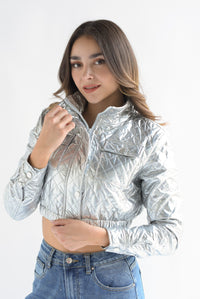 Fashion Styled Chamarra crop capitoneada Plata
