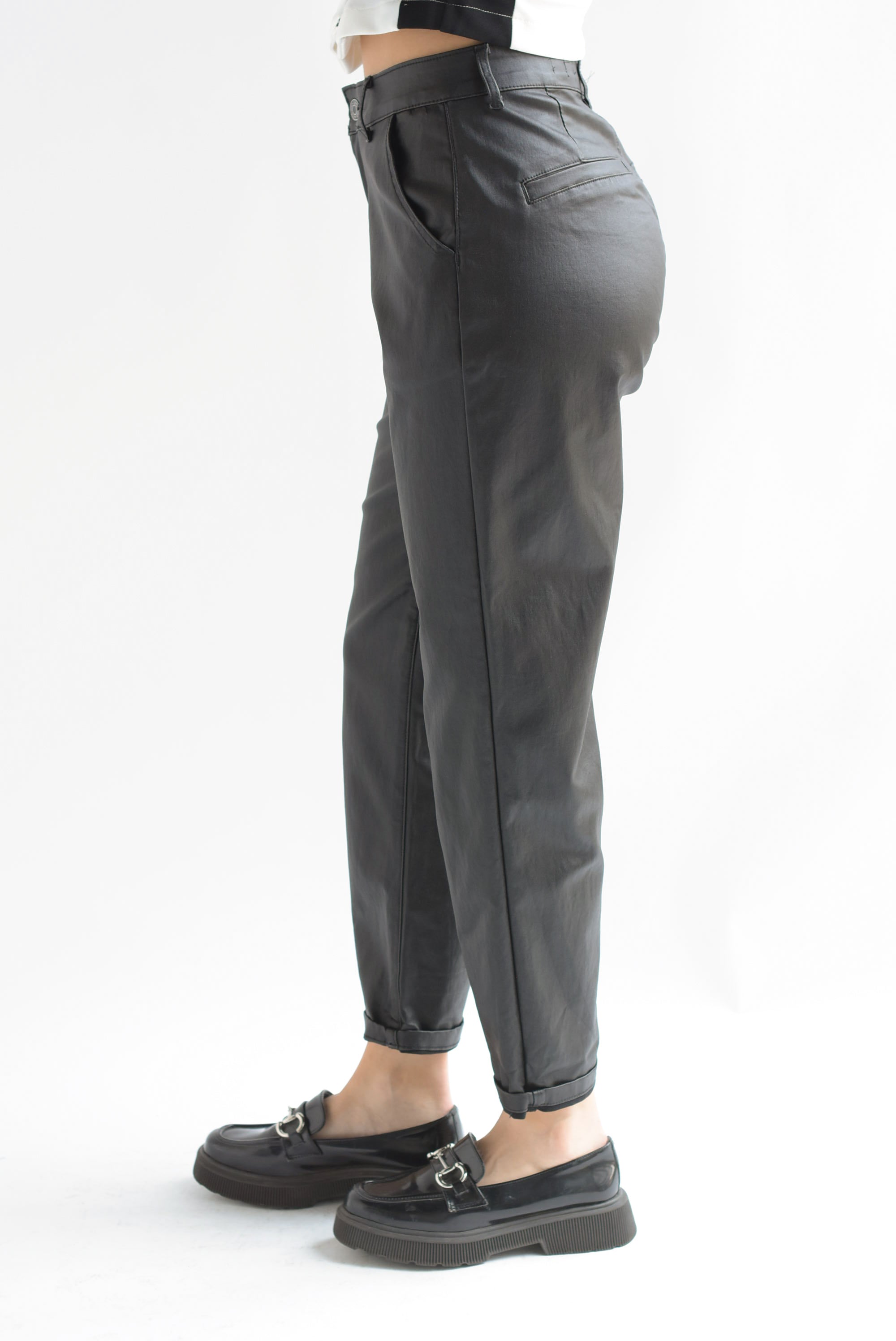 Jeans Mom vinipiel Negro