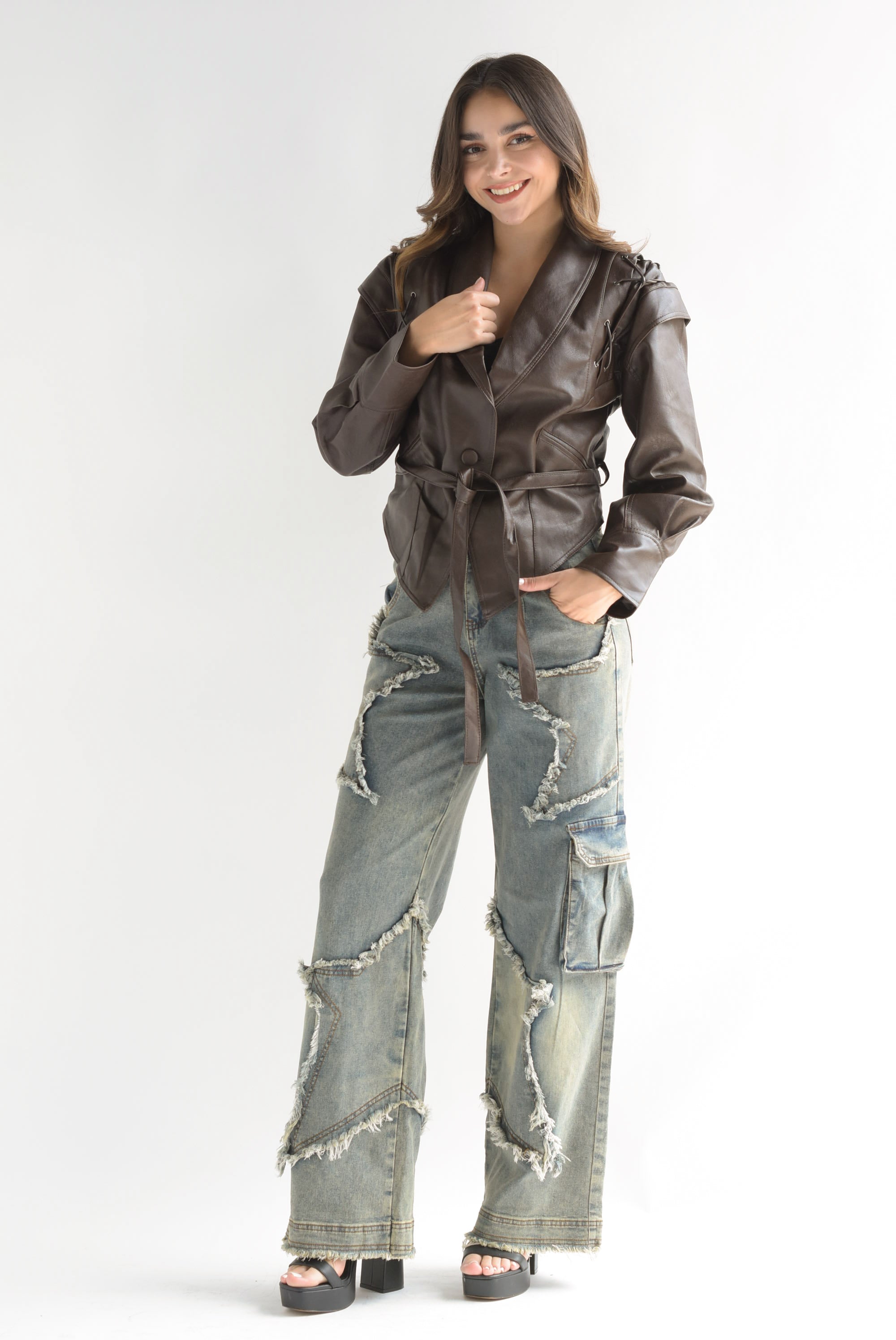 Jeans wide estrellas deshilachado