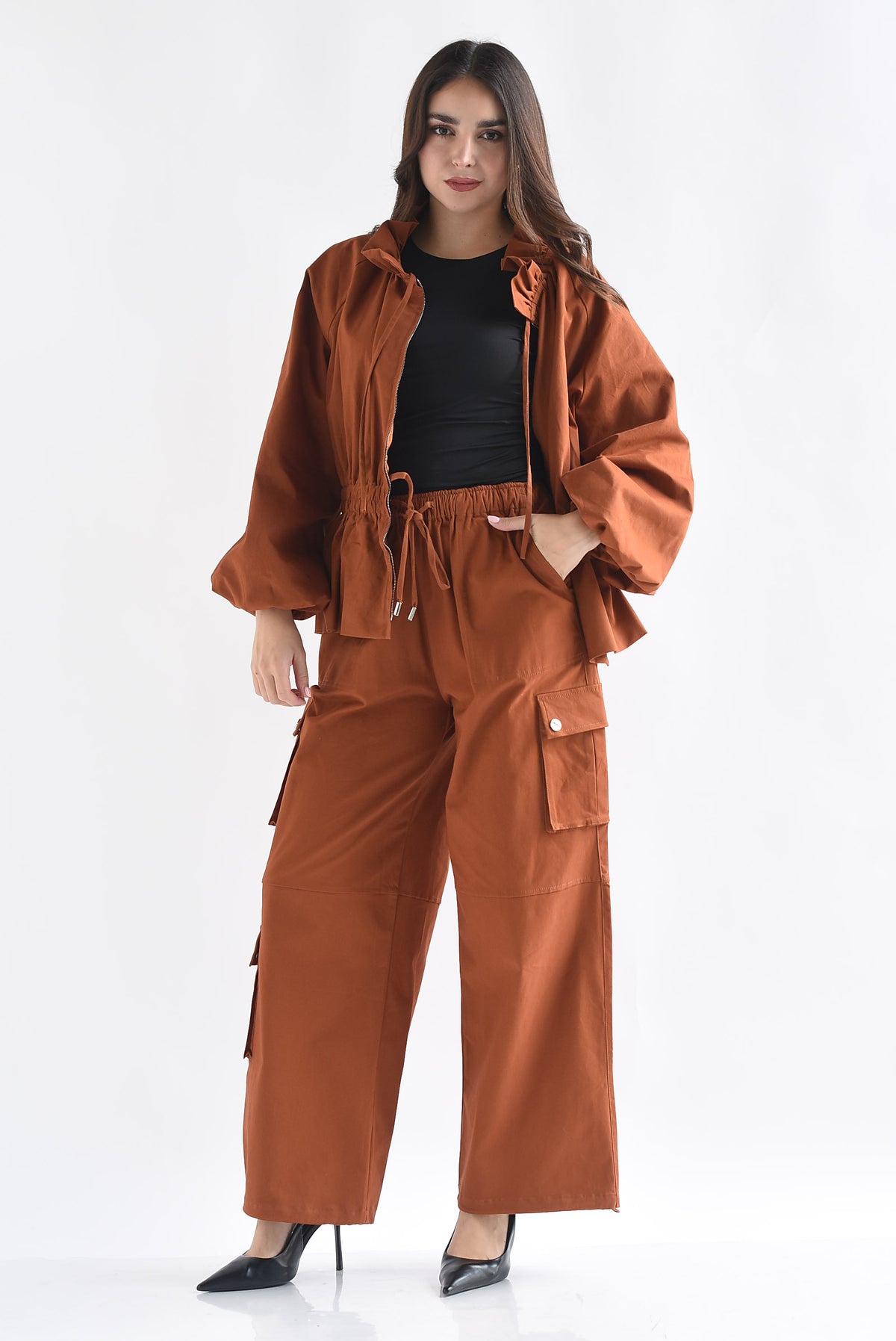 Set Pantalón cargo y Chamarra peplum