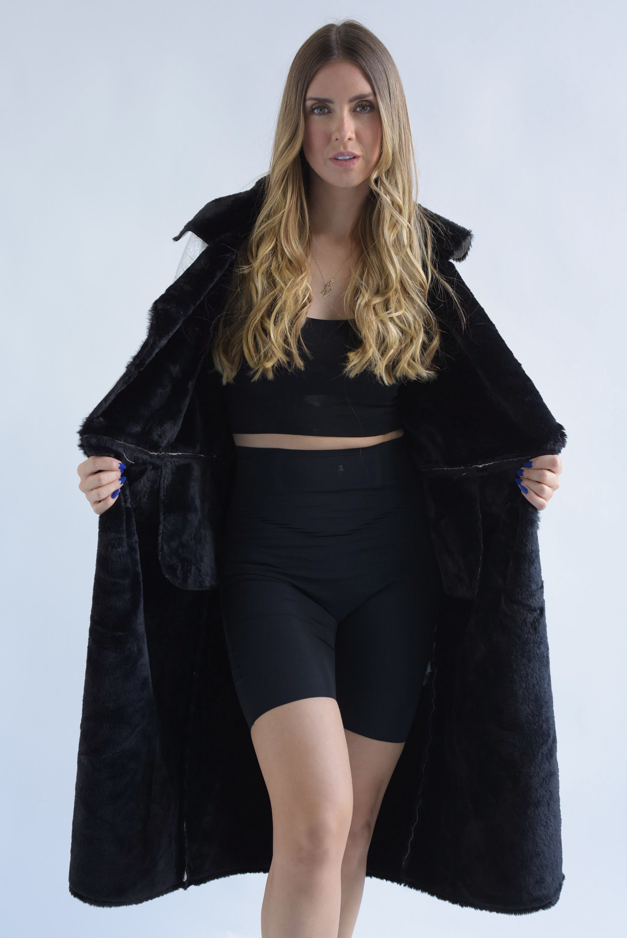 Abrigo foil peluche negro Plata