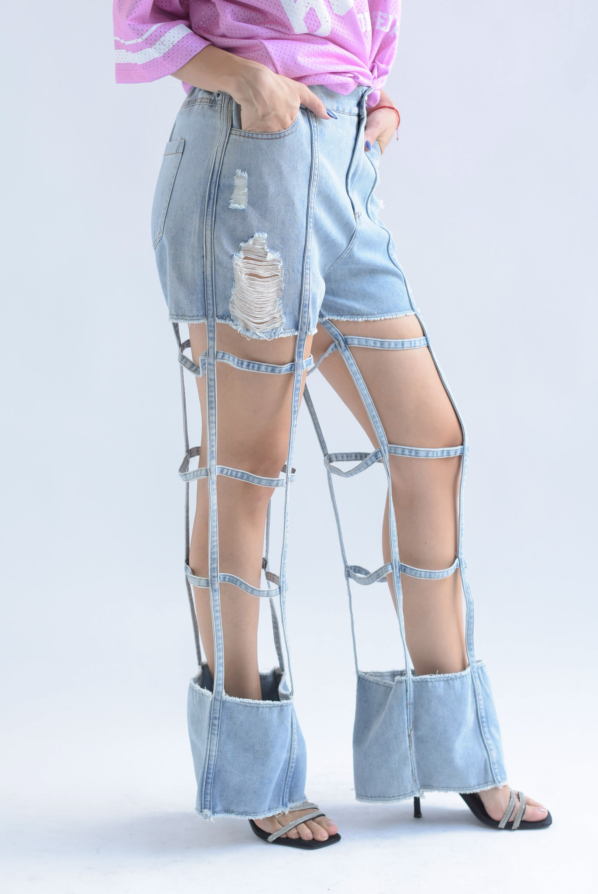 Jeans cut-out cuadros