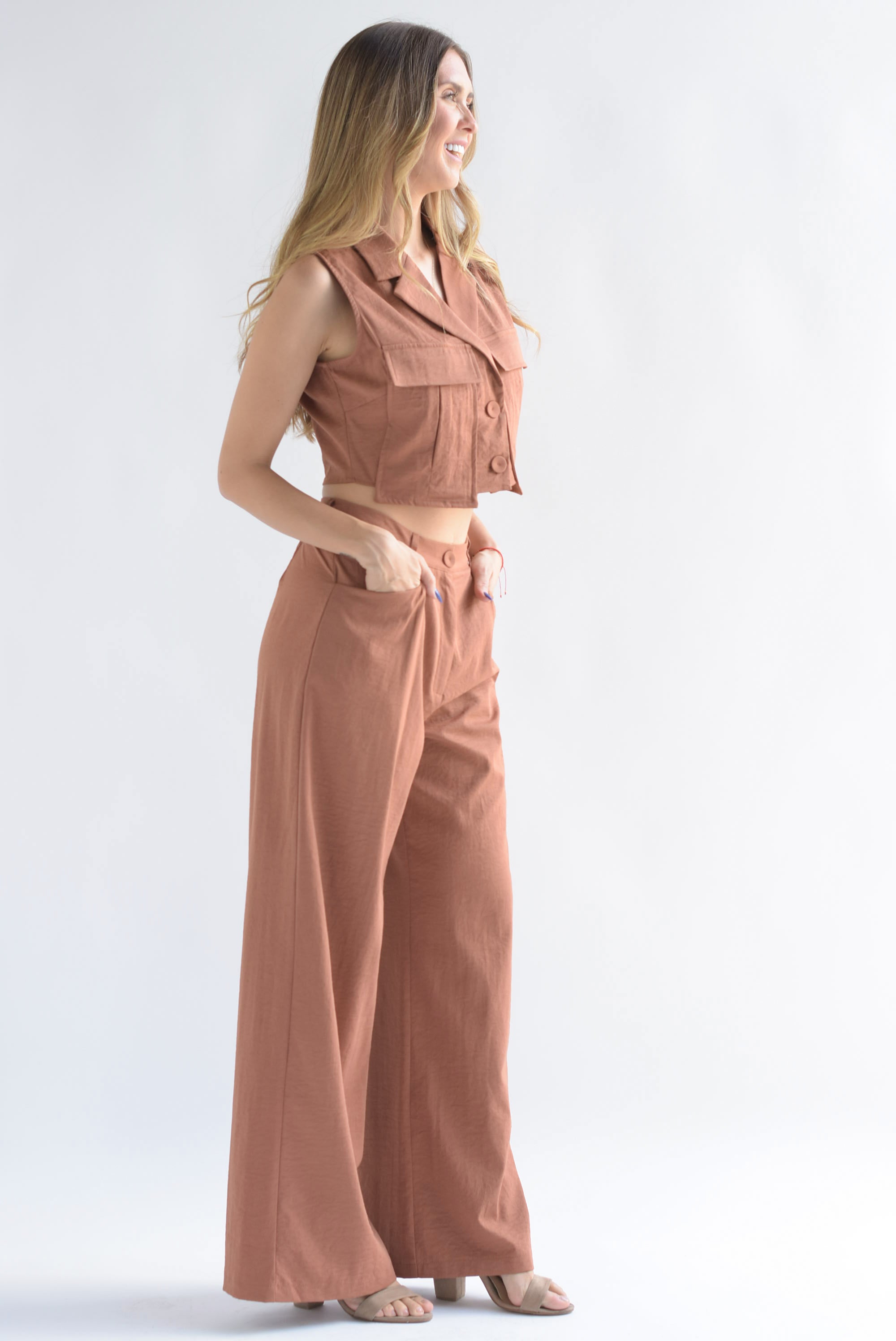 Set Pantalón wide y Chaleco cargo Shedron