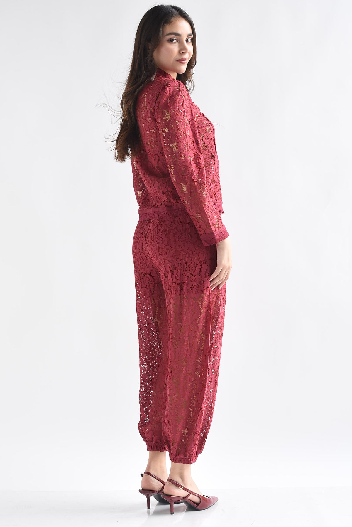 Set Pantalón globo y Blusa lazos chinese encaje