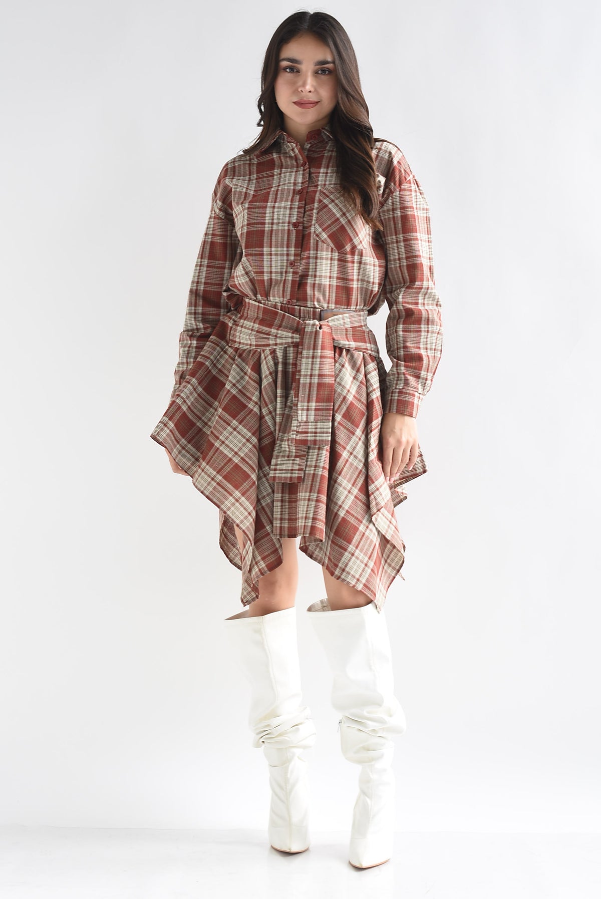 Set Falda asimétrica y Camisa cuadros