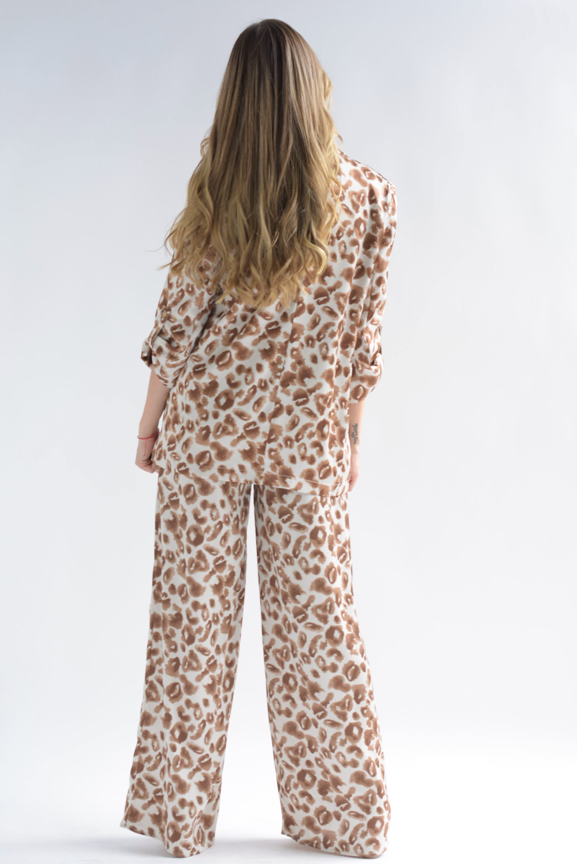 Set Pantalón y Blazer Satín Animal Print Ivory