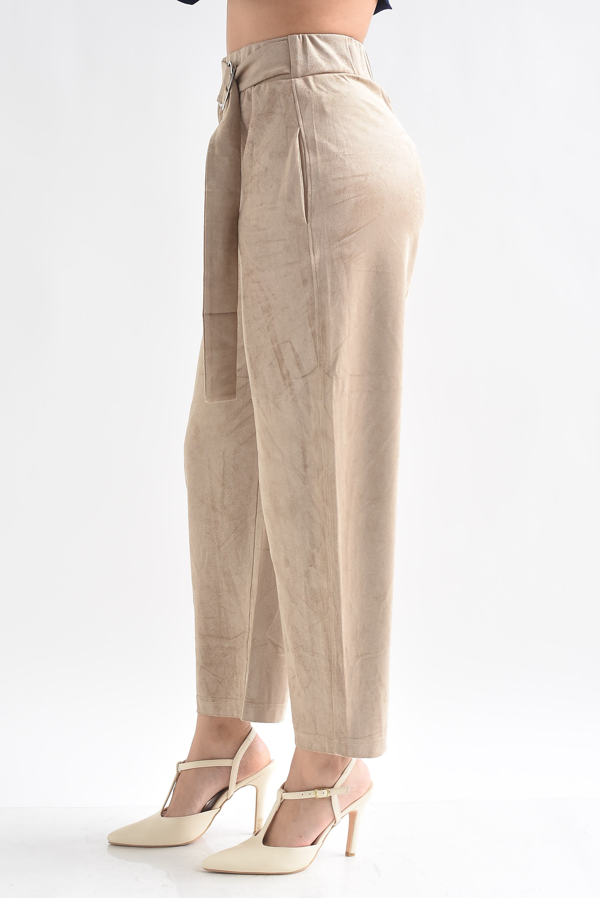 Pantalón barrel cinturón suede