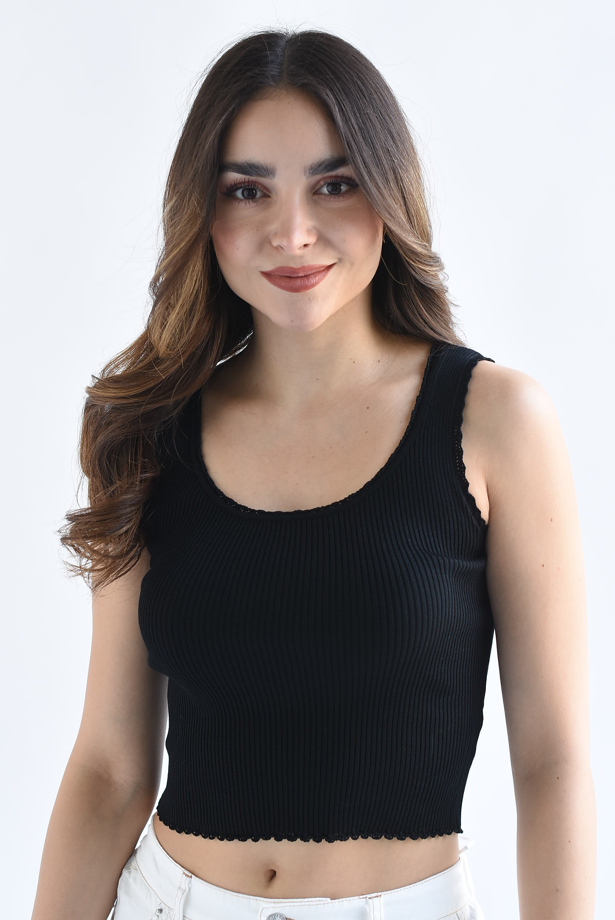 Blusa punto acanalado filos encaje Negro