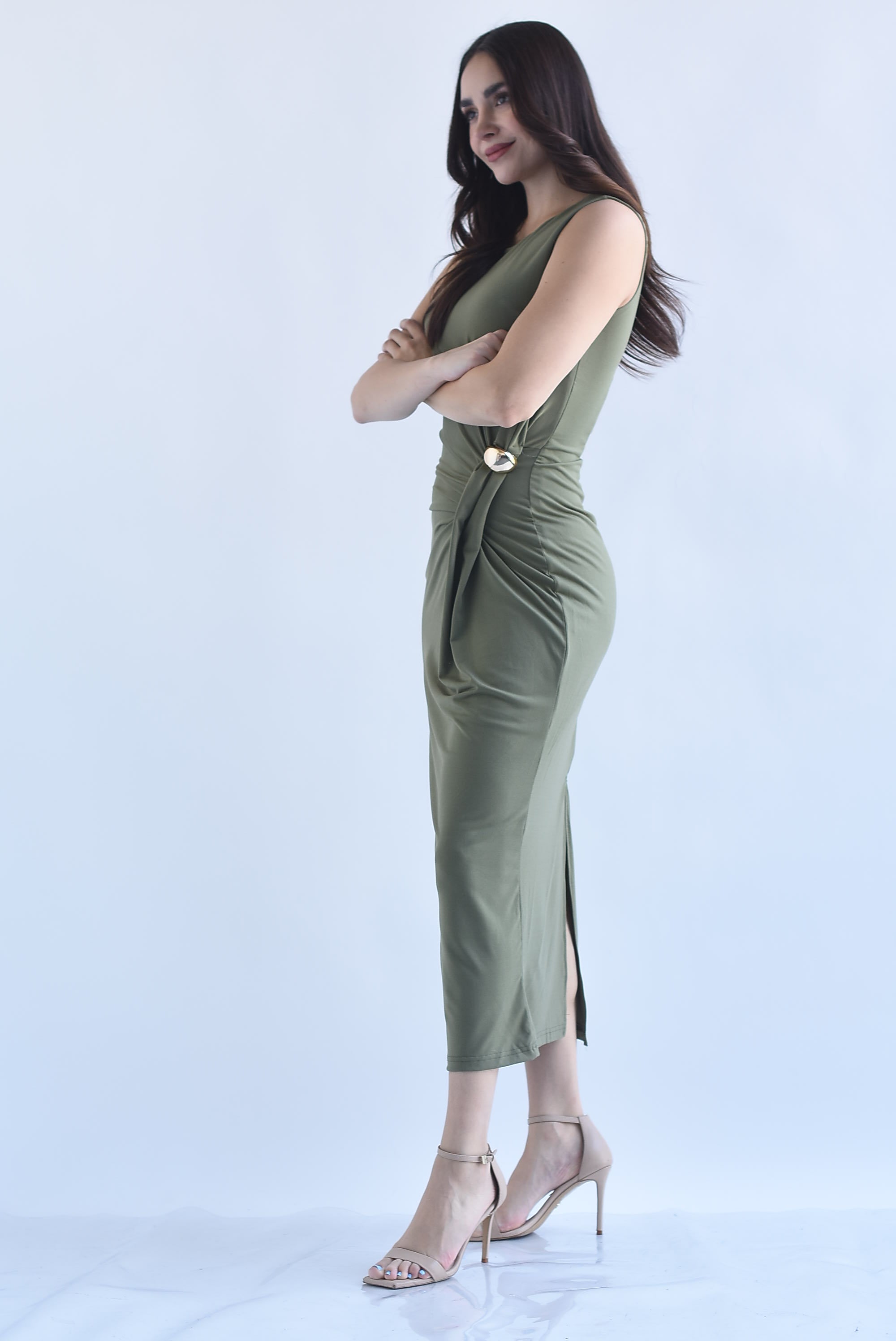 Vestido drapeado nudo broche