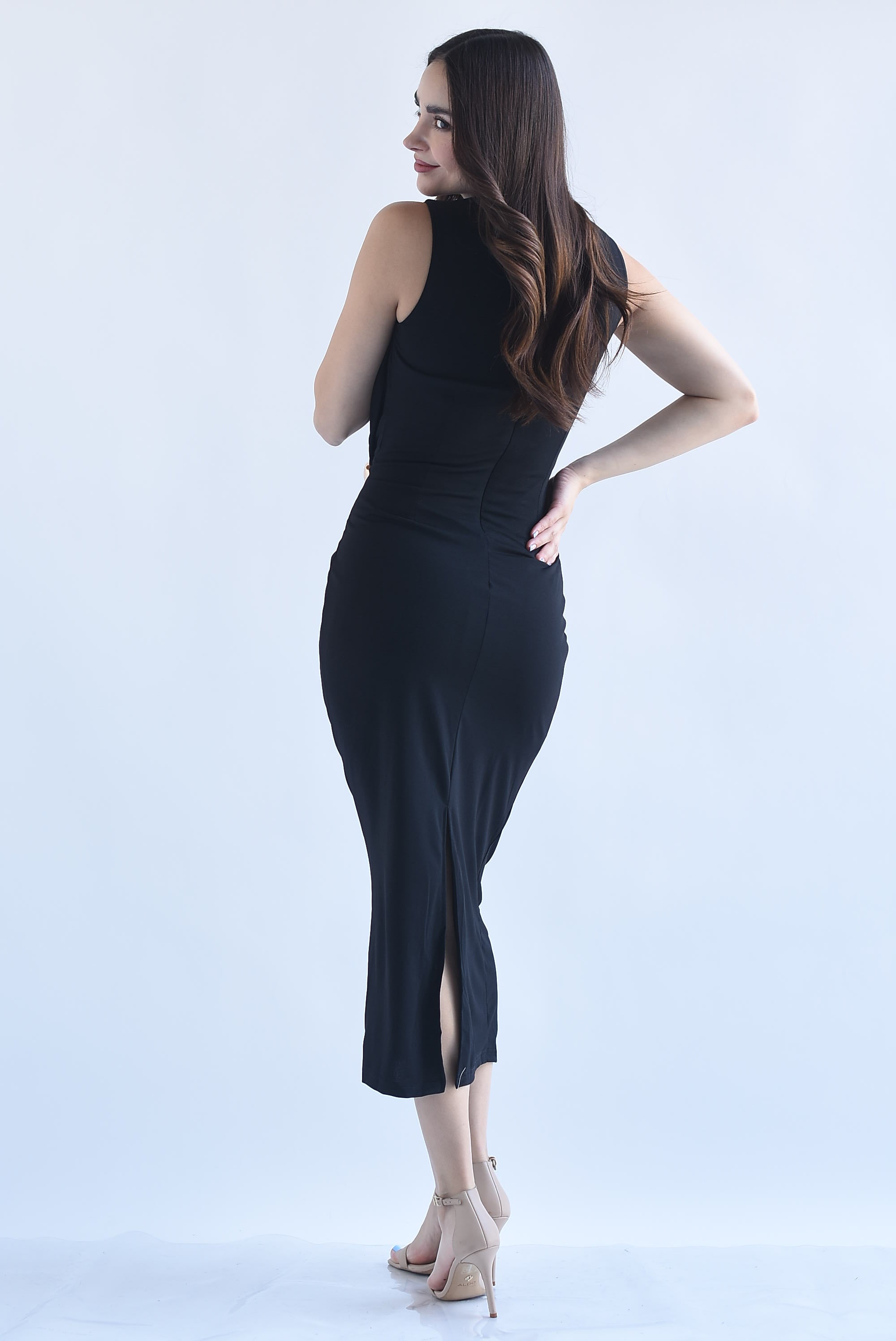 Vestido drapeado nudo broche