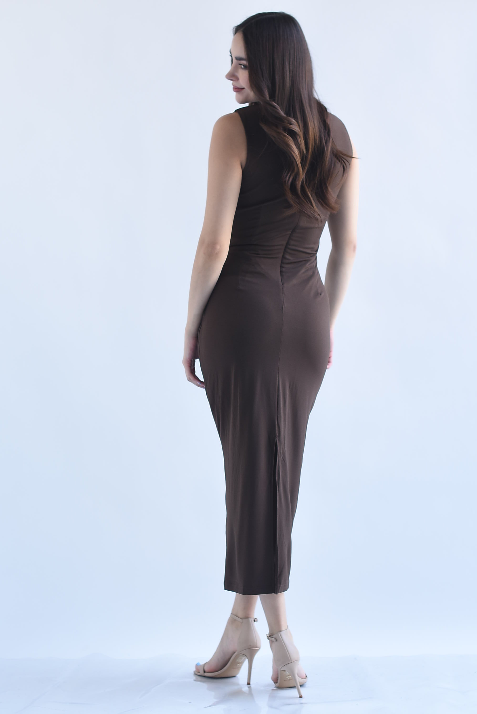 Vestido drapeado nudo broche