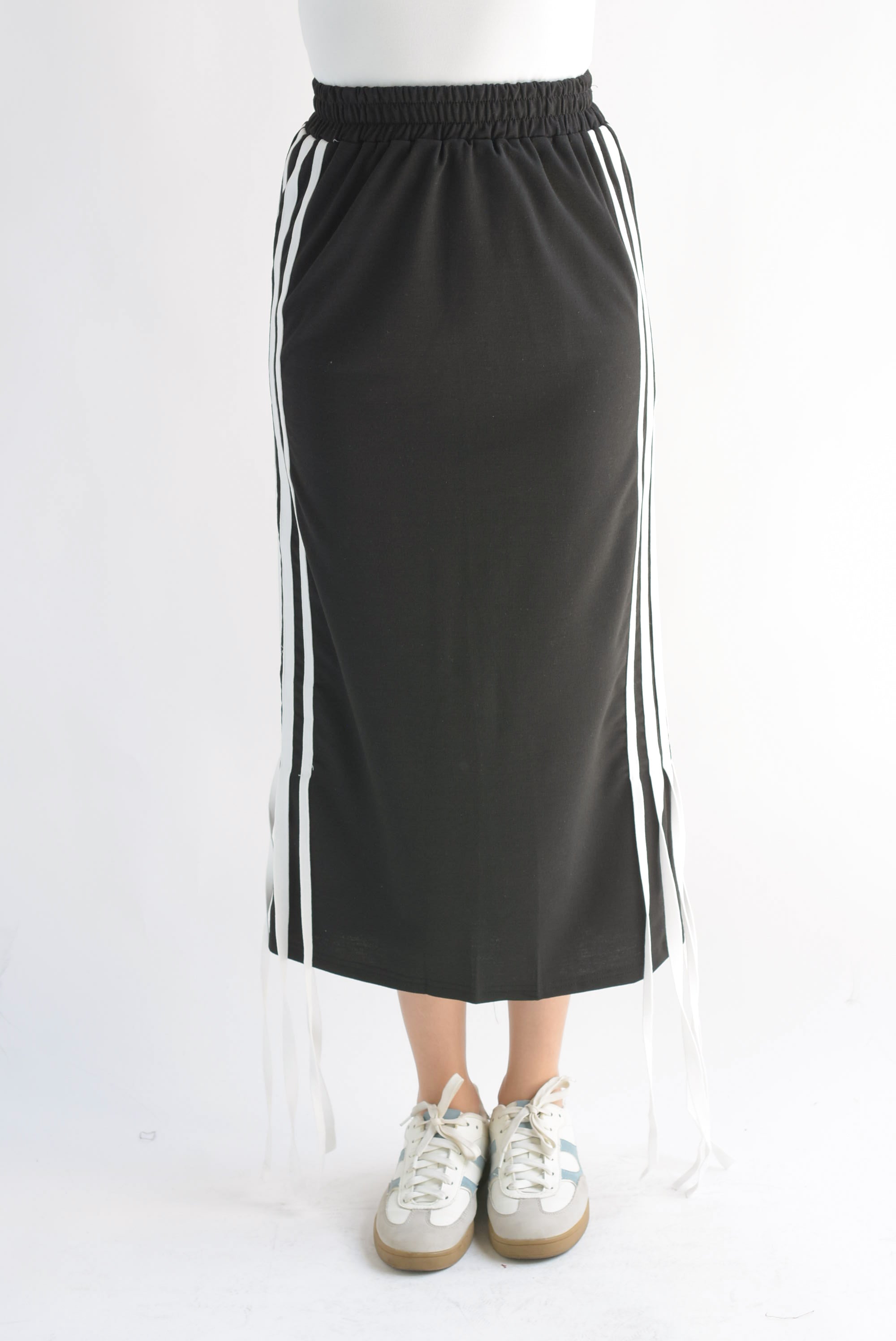 Falda Midi track Negra