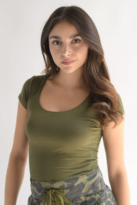 Fashion Styled Top manga corta cuello redondo Verde Olivo