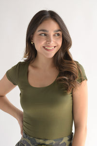 Fashion Styled Top manga corta cuello redondo Verde Olivo