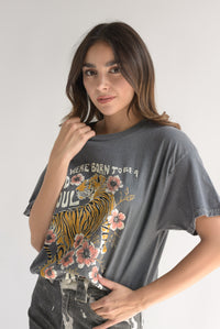 Fashion Styled T-Shirt Tigre Flores Gris