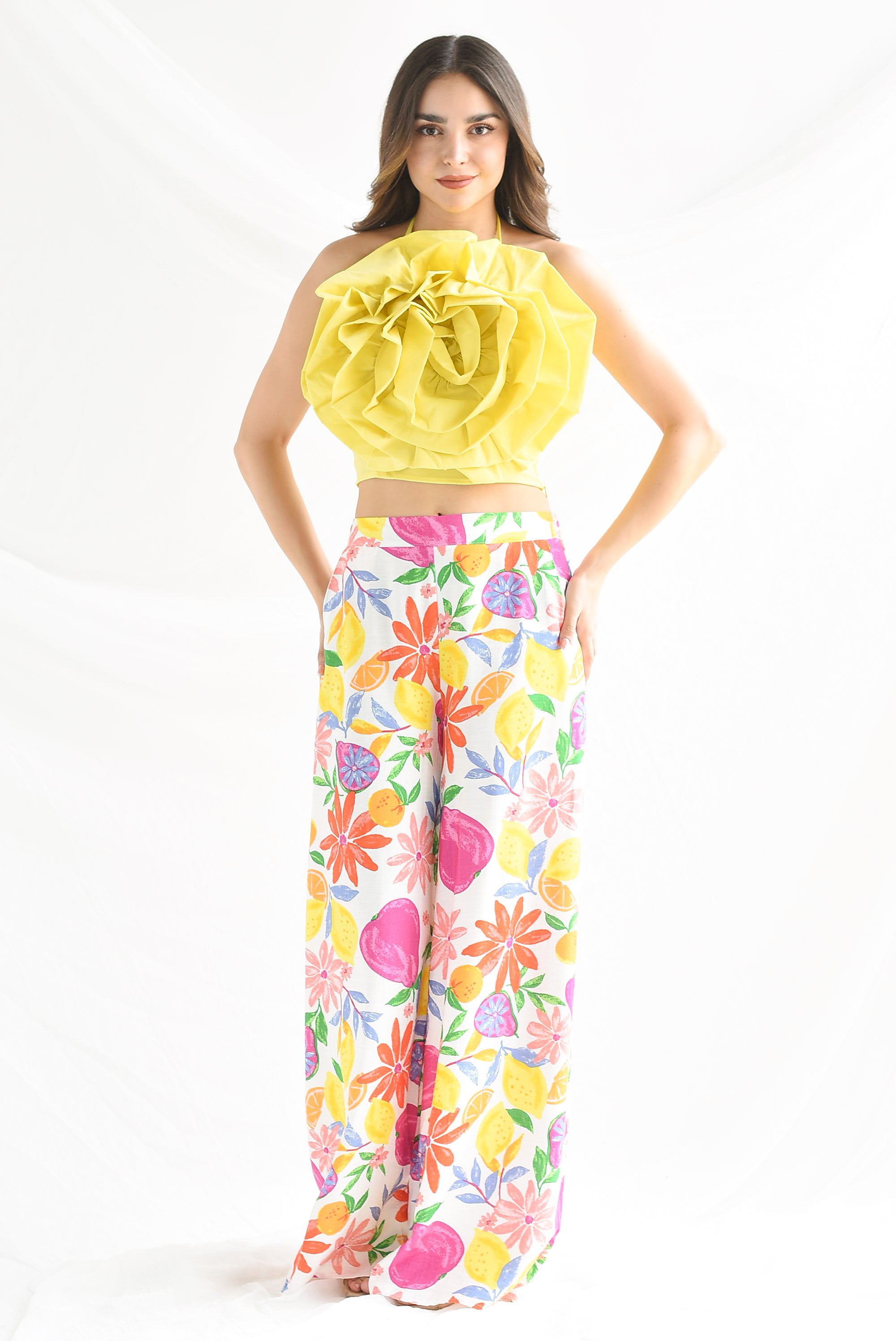 Pantalón súper wide Frutas y Flores