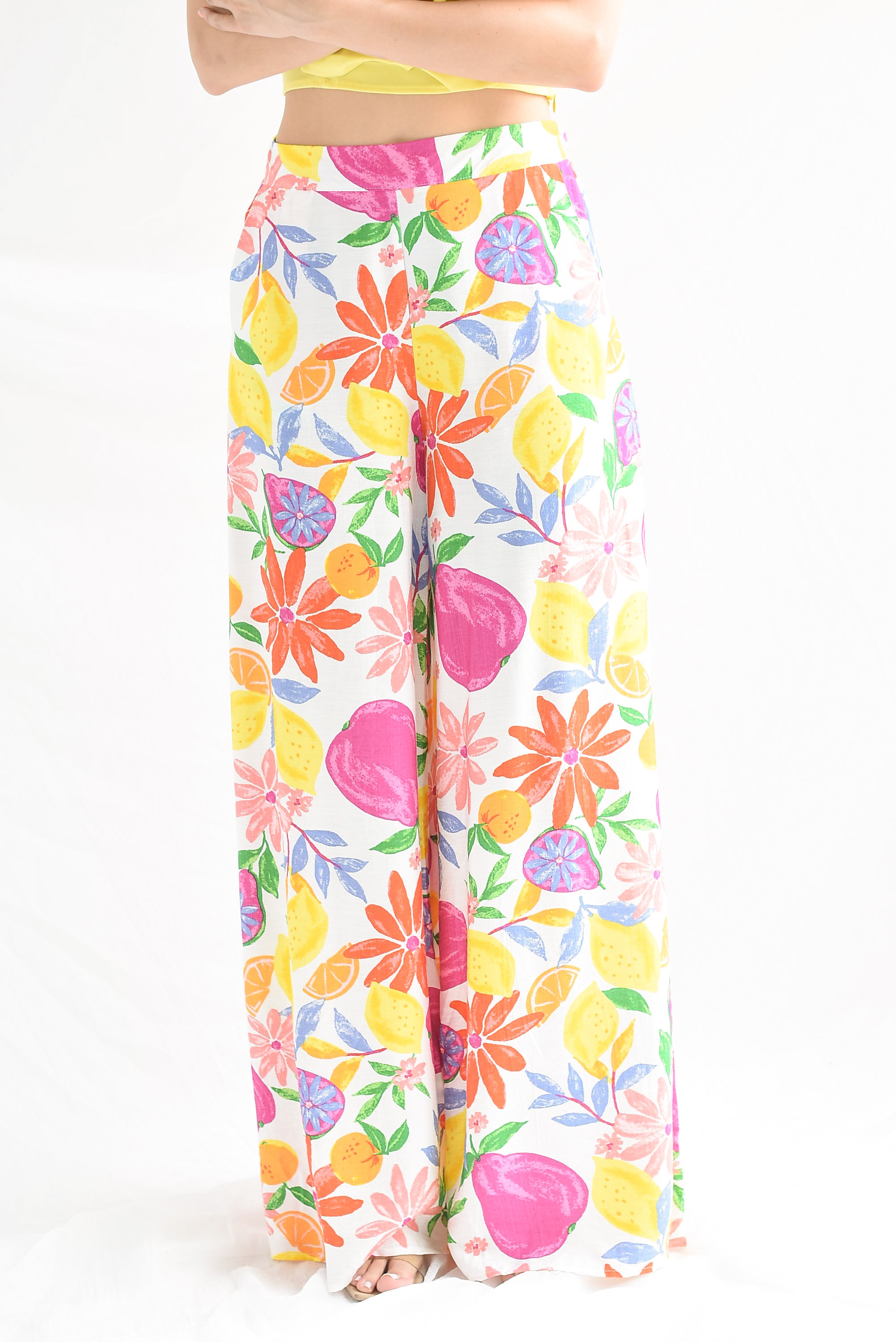 Pantalón súper wide Frutas y Flores