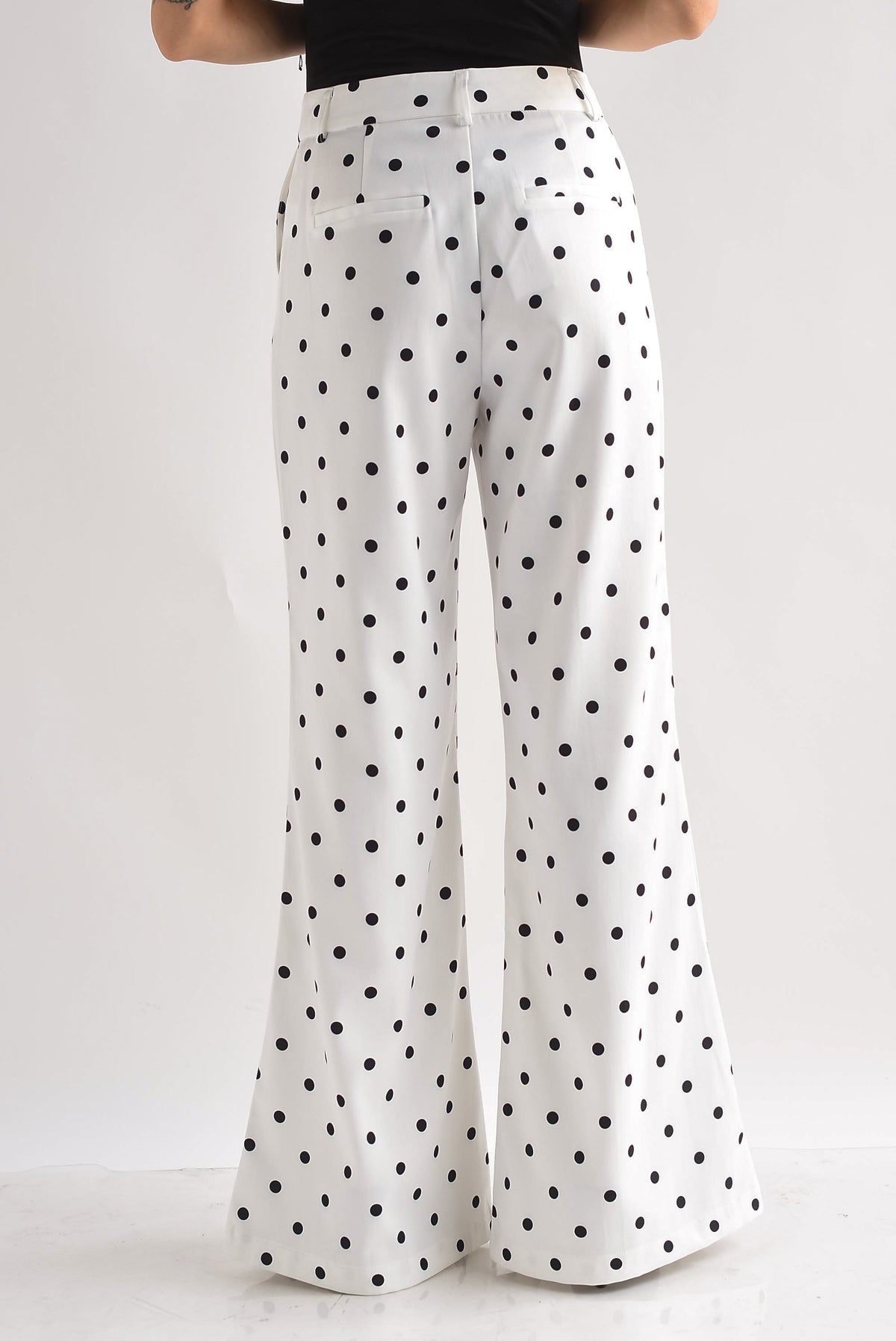 Pantalón de vestir acampanado polka dots