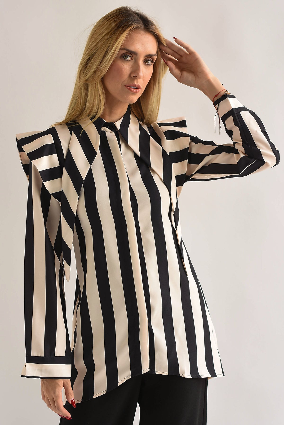 Camisa cuello picos rayas bitono