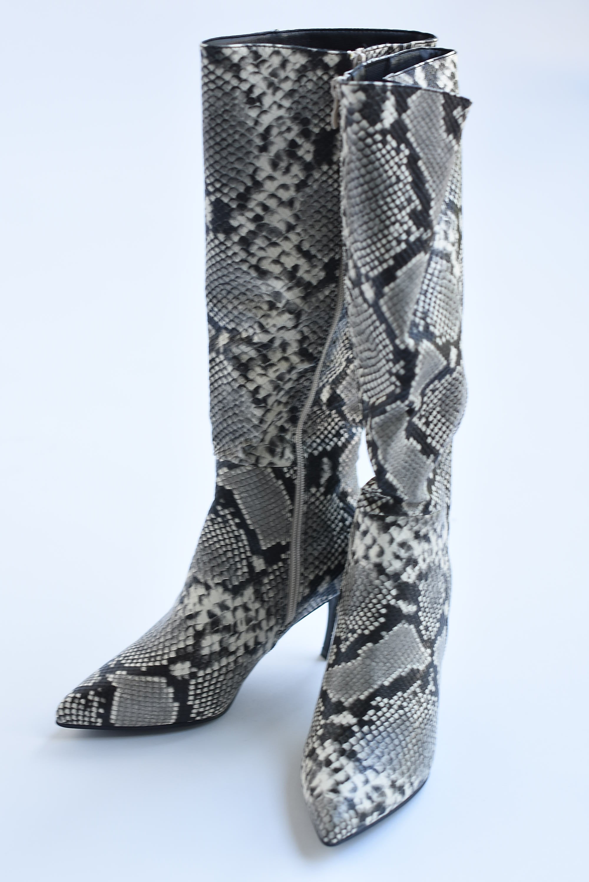 Bota larga textura snake