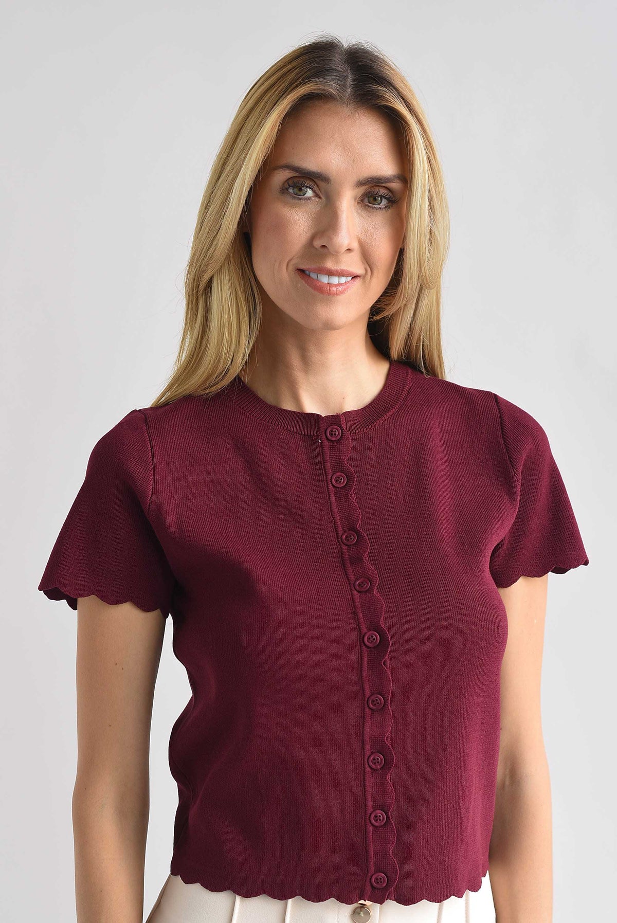 Blusa punto manga corta filo ondas