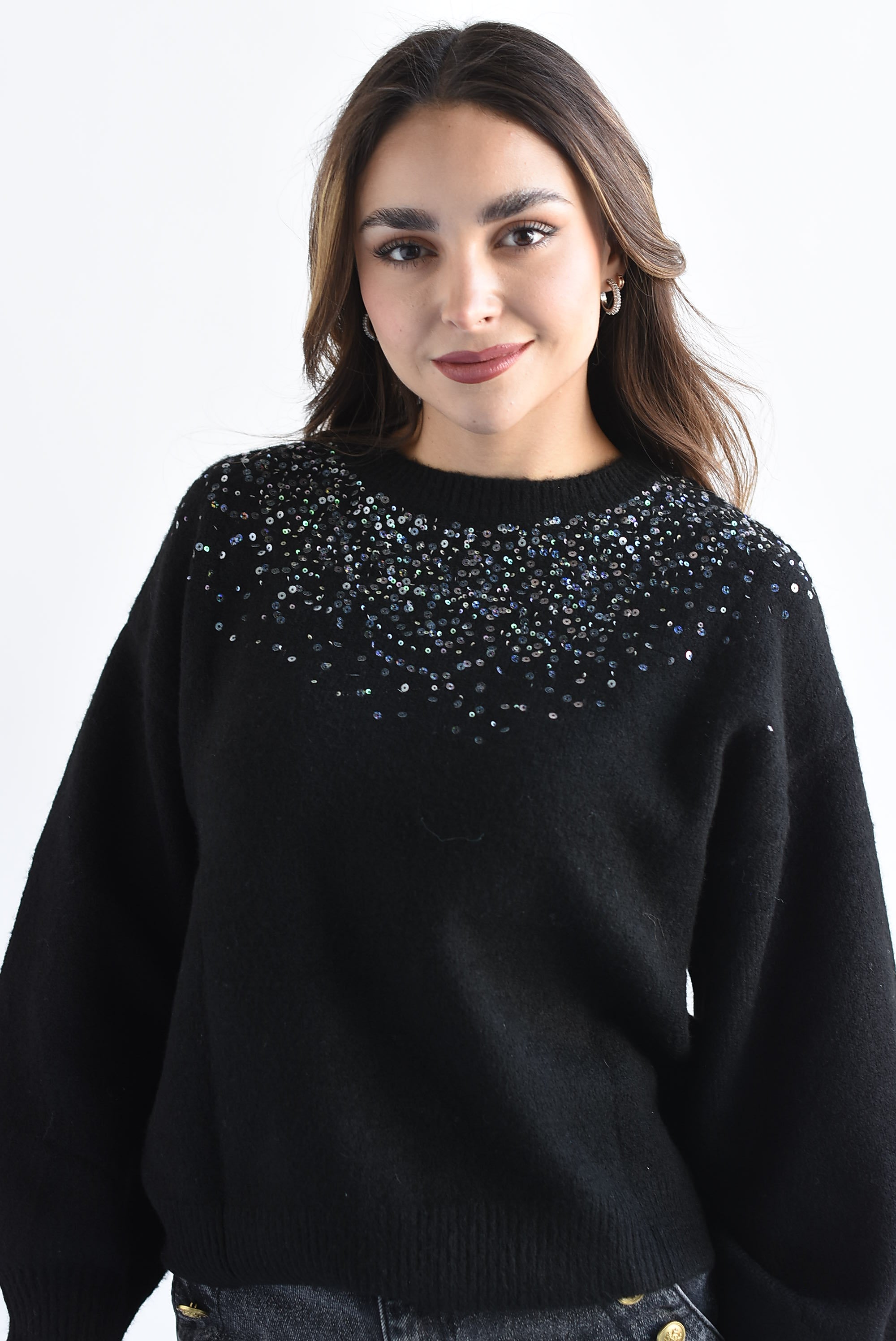 Sweater cuello lentejuelas Negro