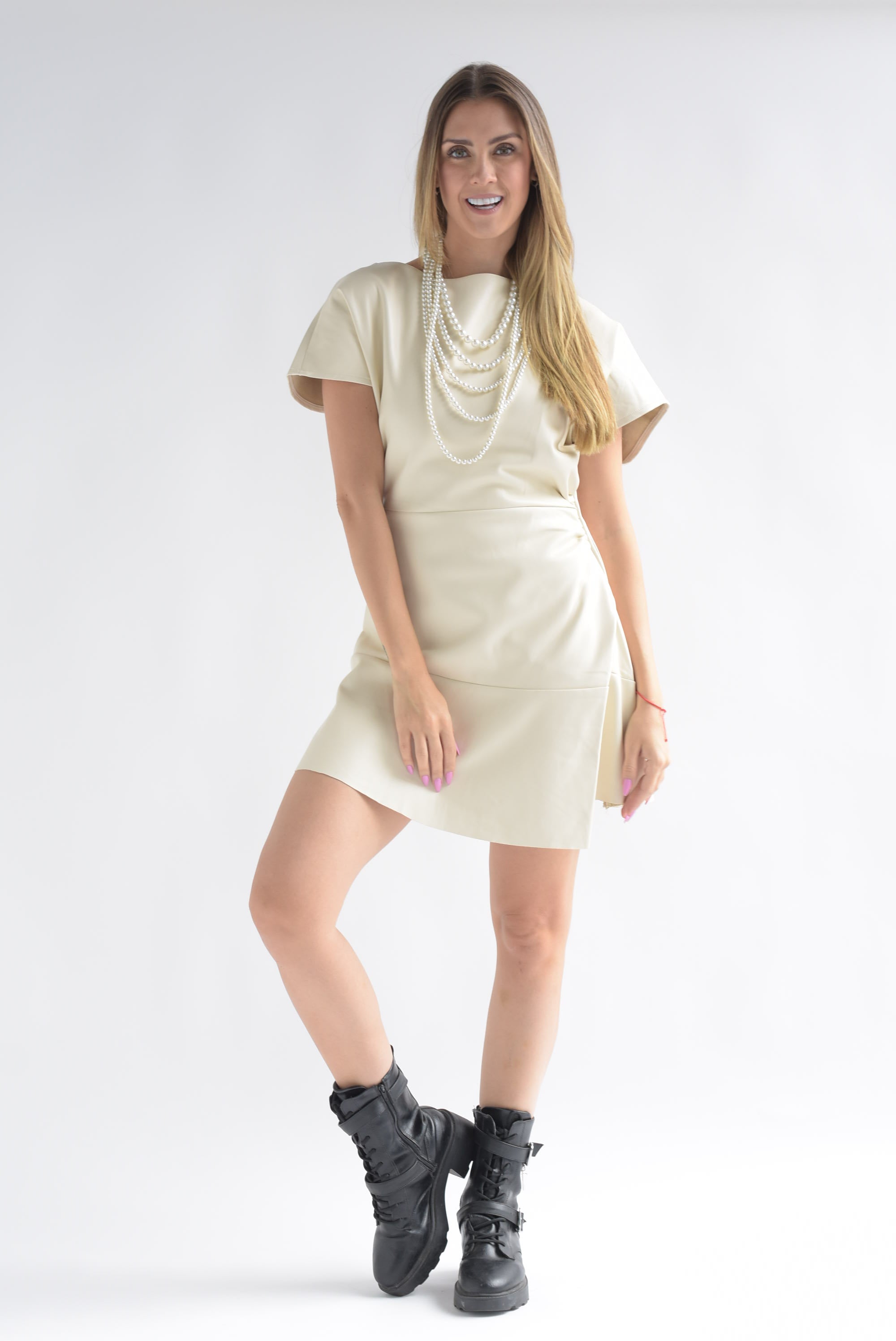 Vestido vinipiel drapeado Ivory