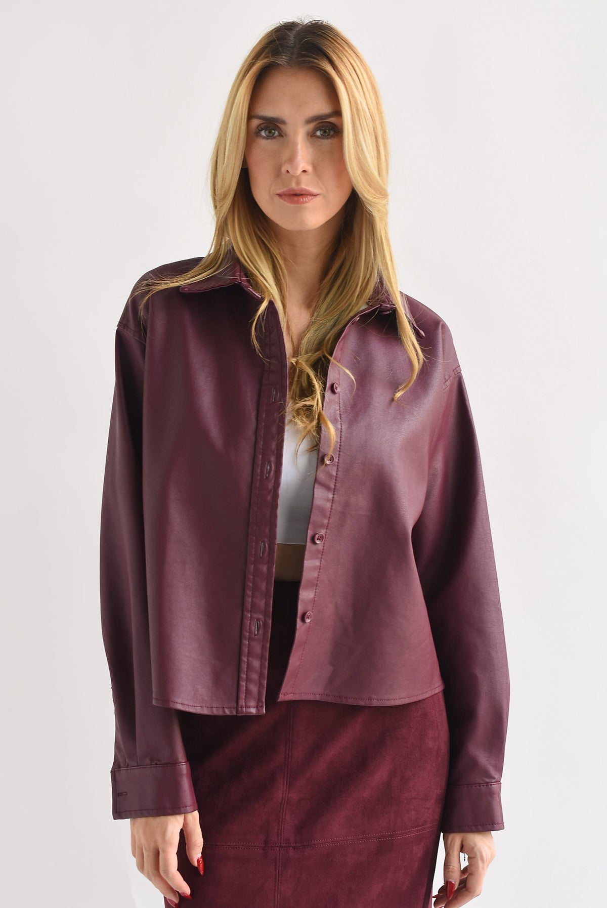 Shacket crop vinipiel