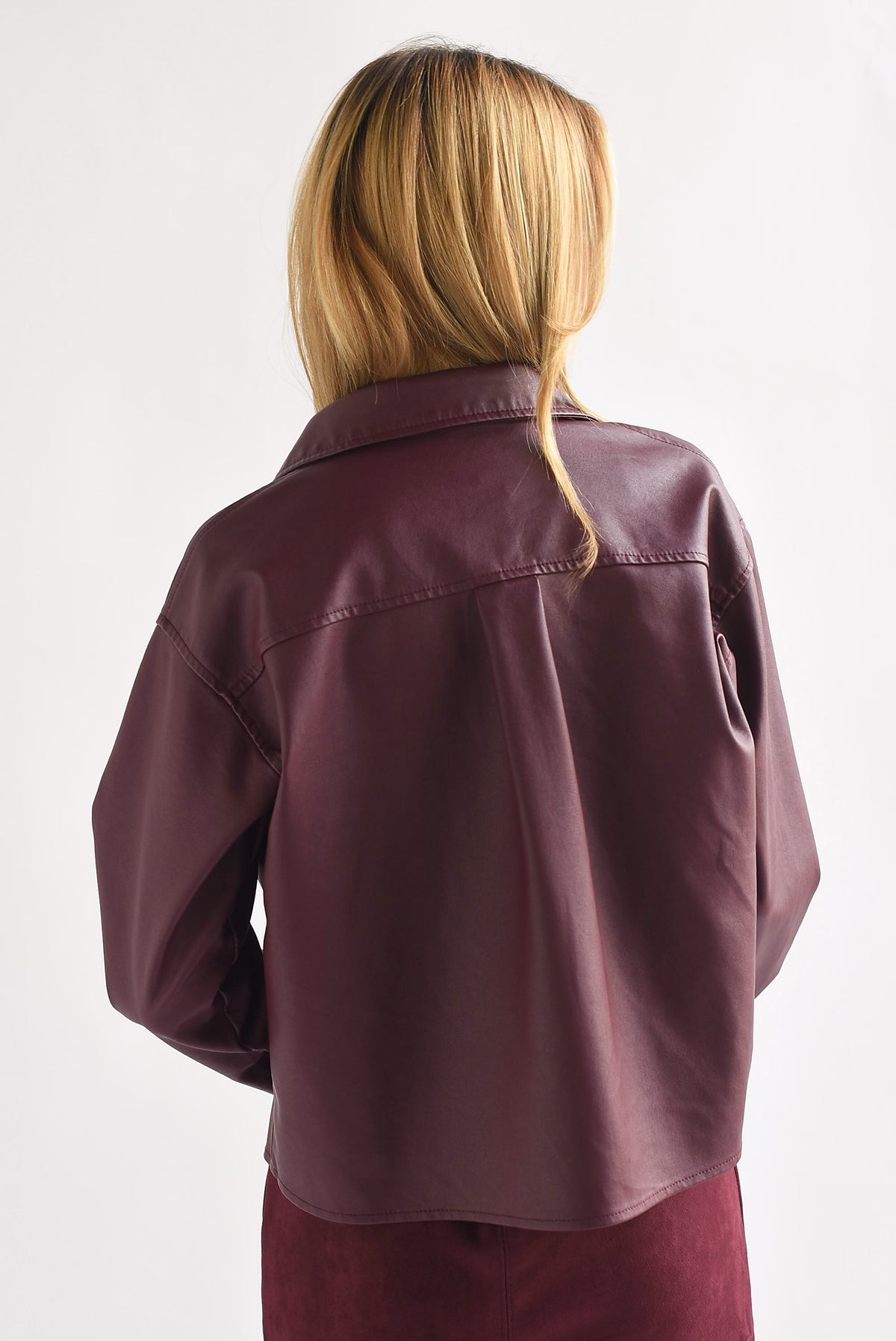 Shacket crop vinipiel