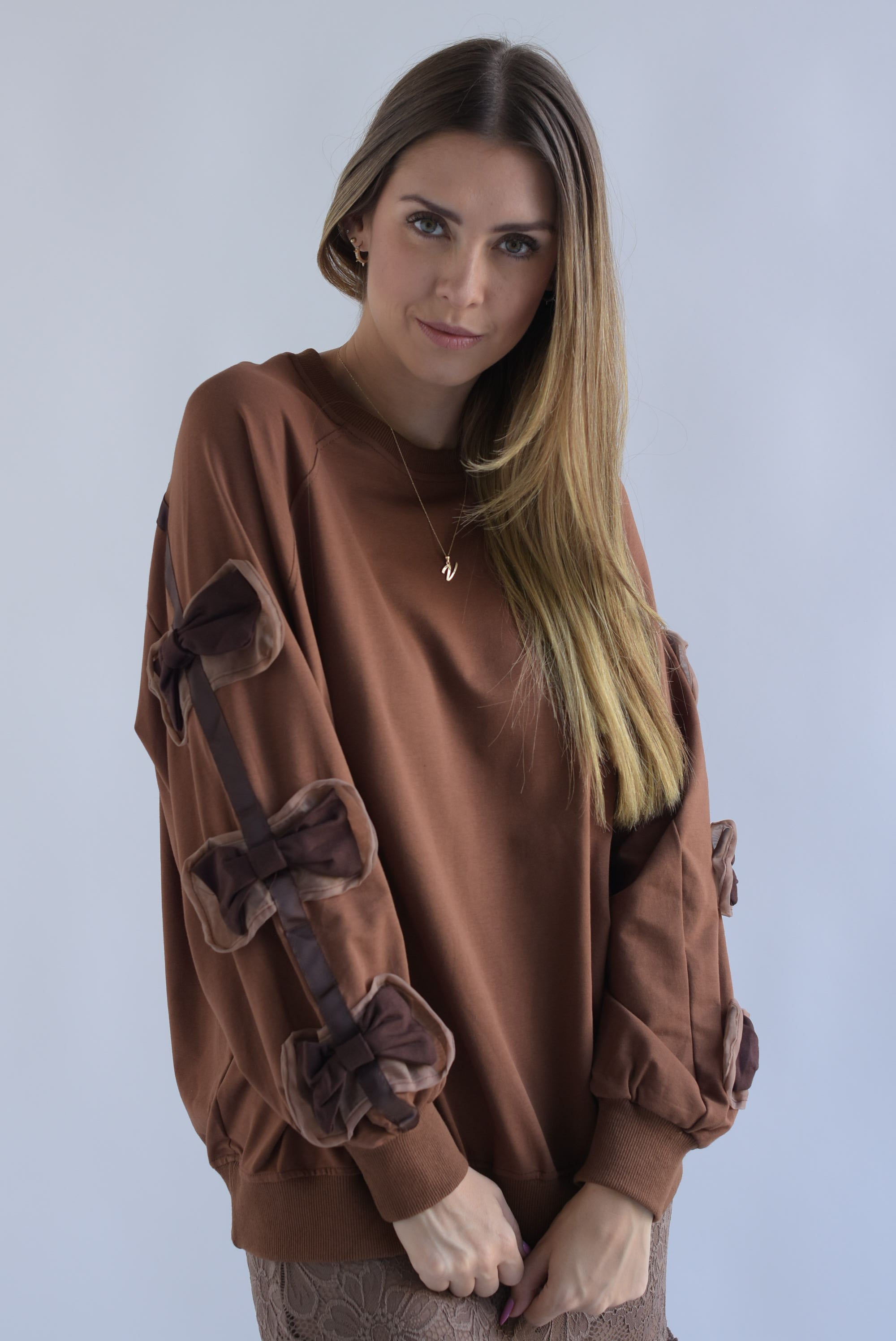 Sudadera Mangas moños Café