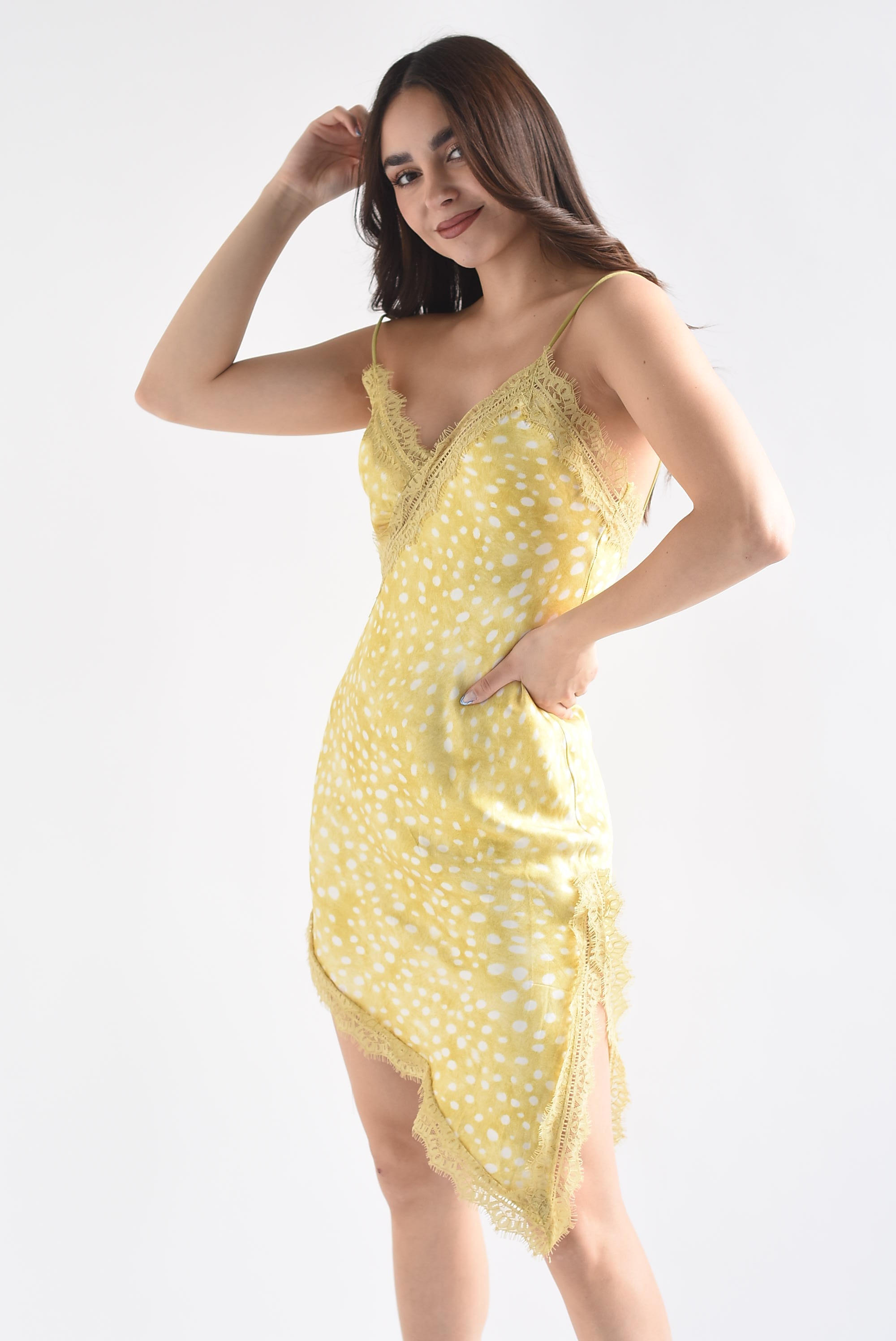 Vestido lencero asimétrico encaje Bambi