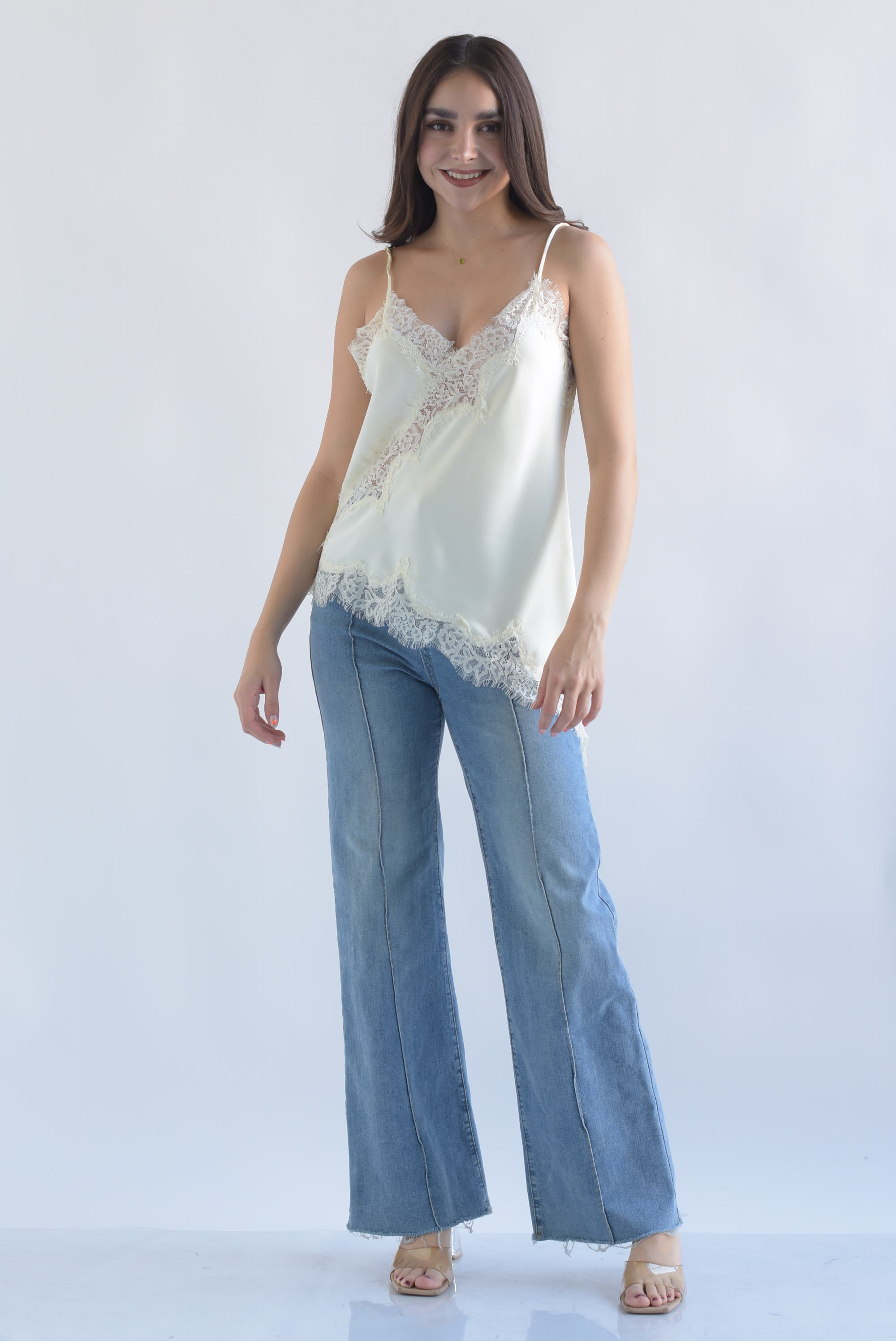 Top lencero asimétrico encaje Ivory
