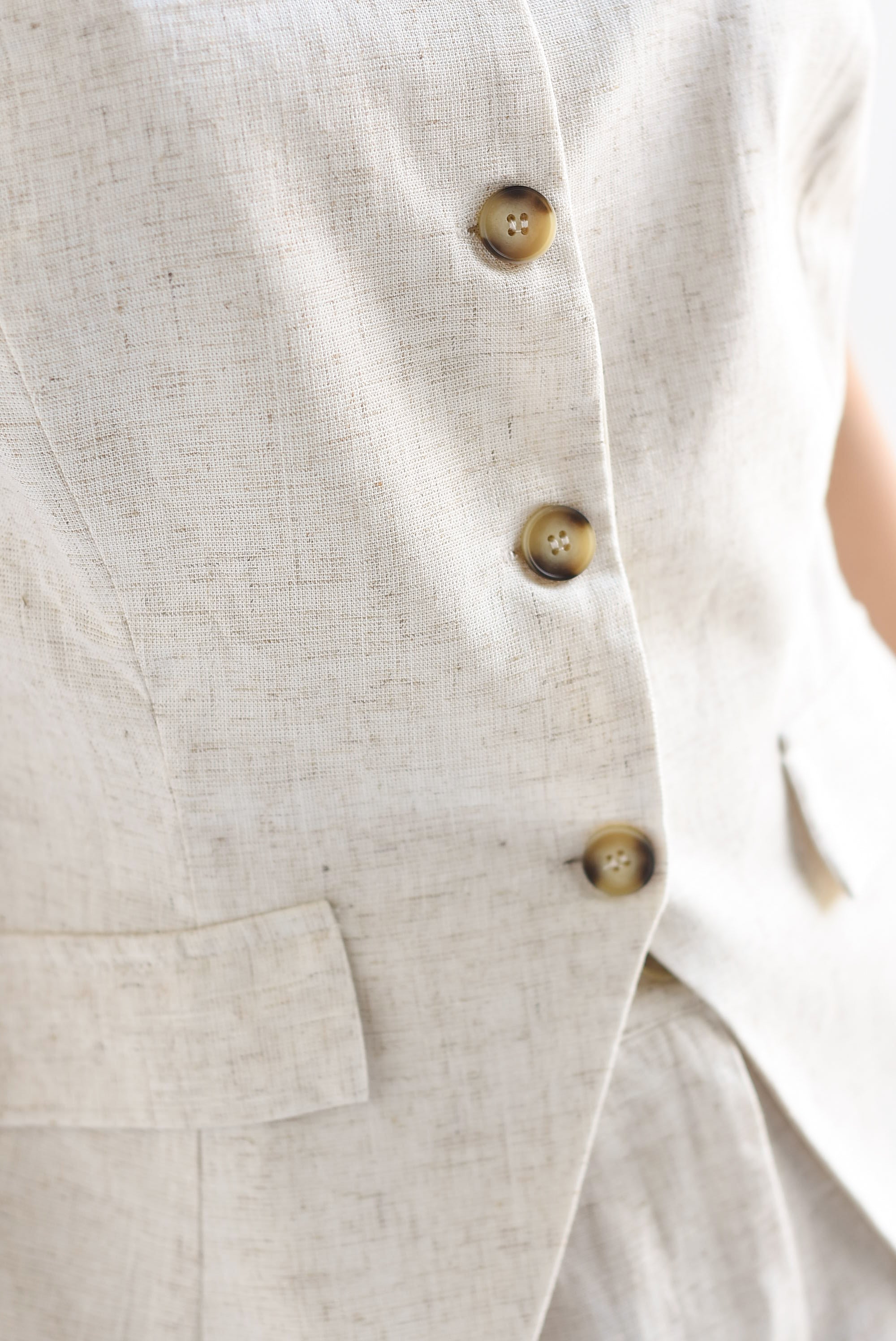 Set Short largo y Blusa tirantes lino Crudo