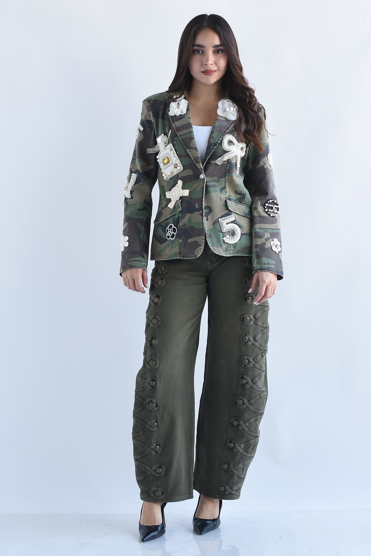 Jeans barrel militar trenzado botón dorado