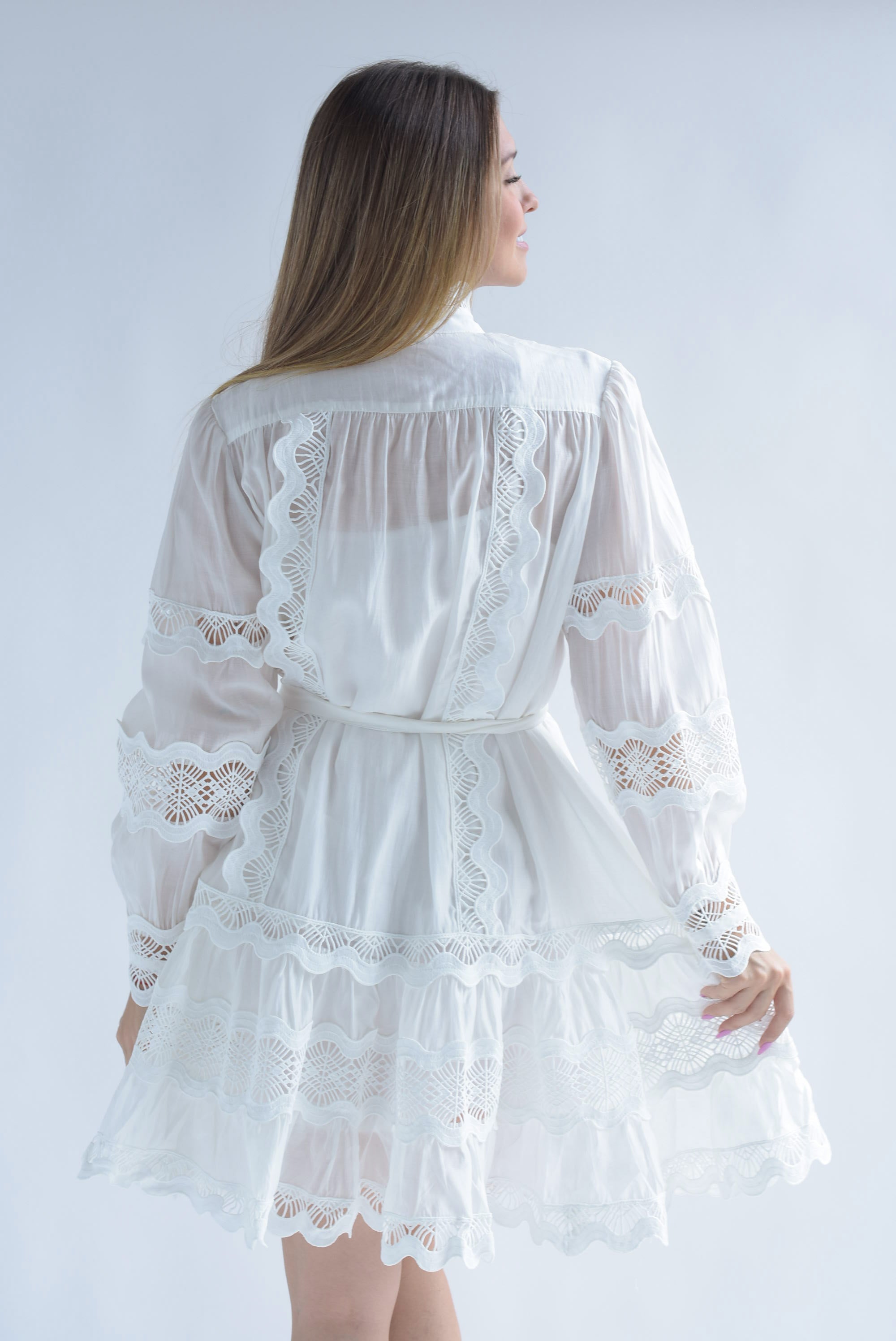 Vestido camisero tira bordada olanes Blanco