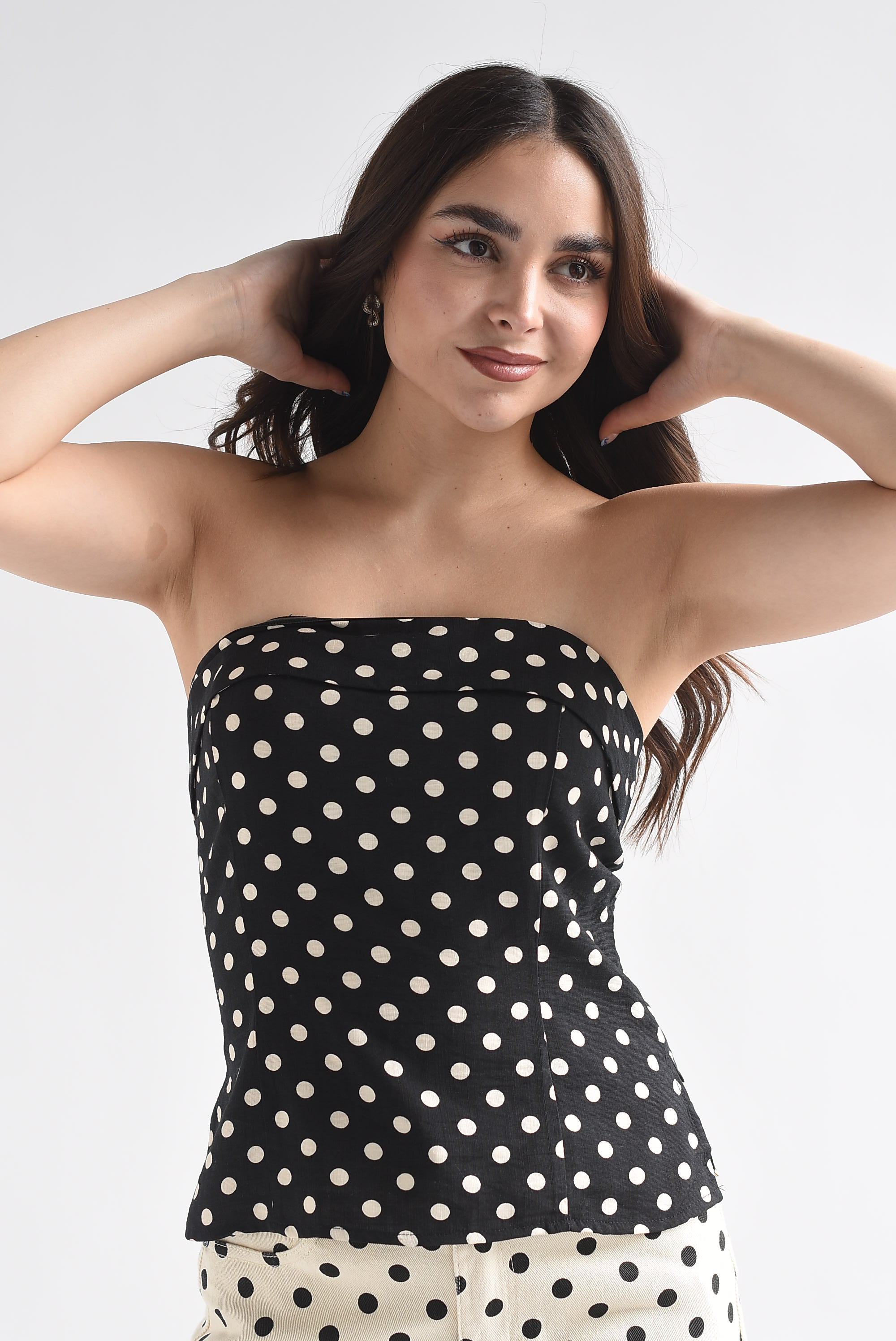 Blusa strapless polka dots