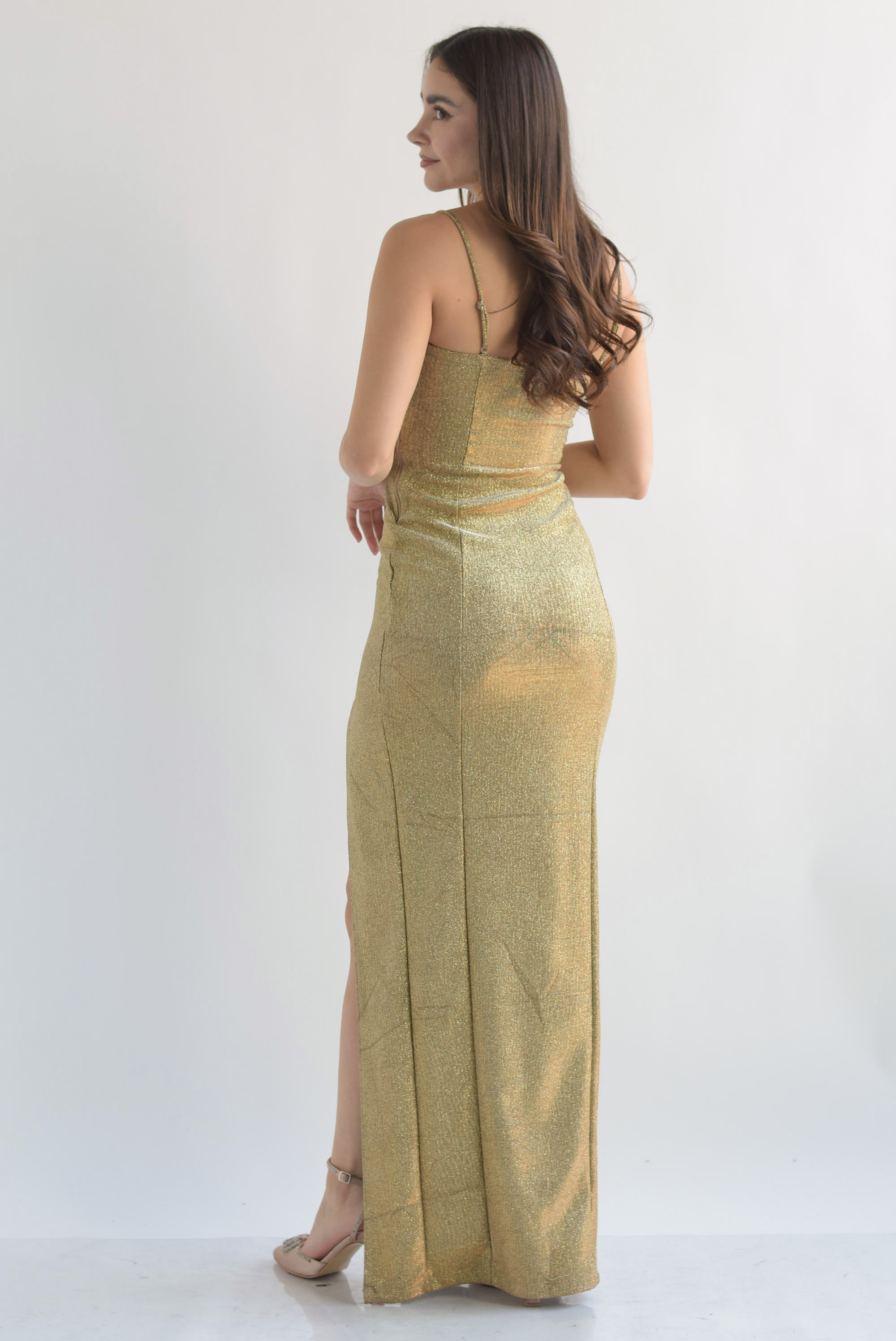Vestido largo copas brillos Dorado