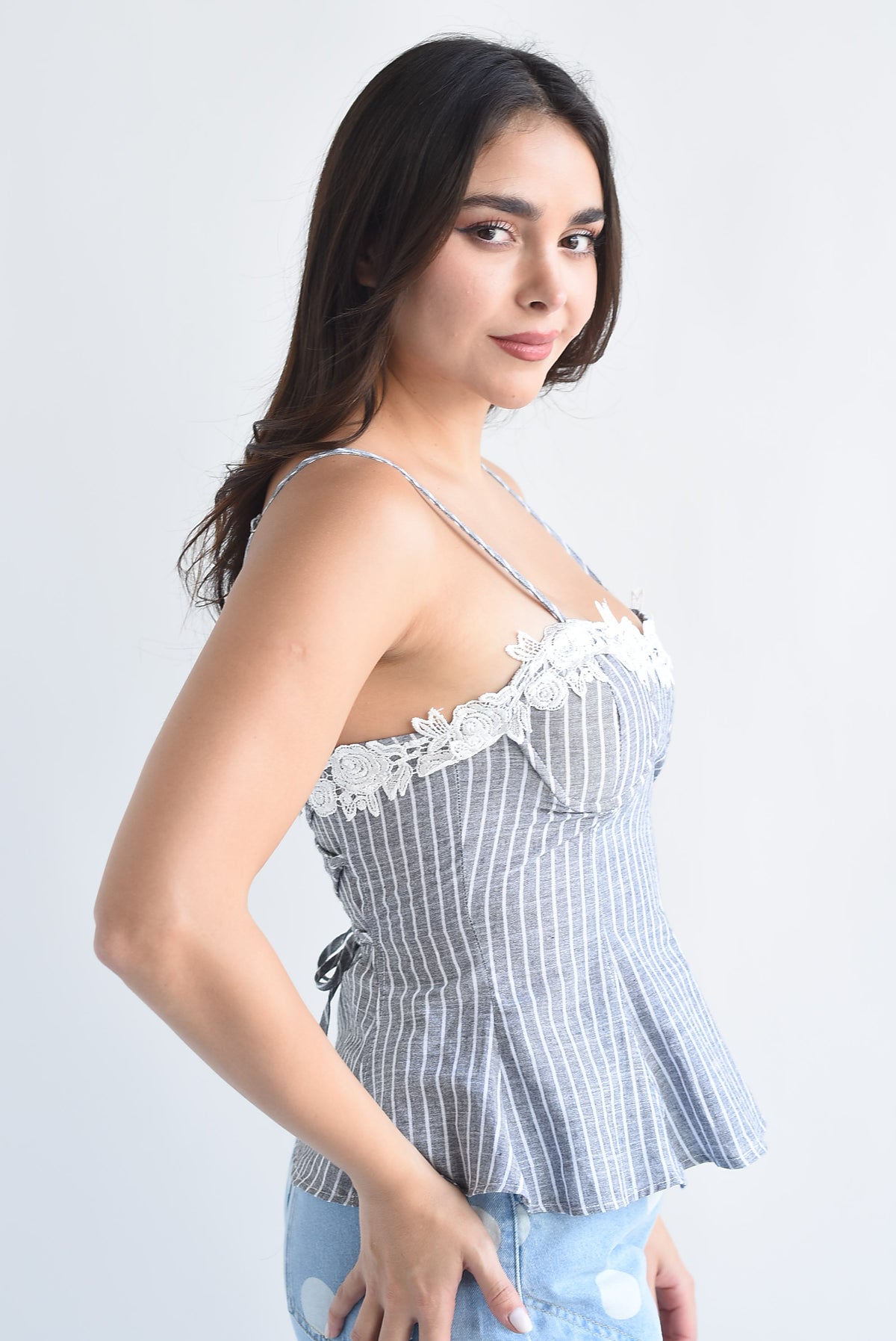 Blusa peplum encaje rayas