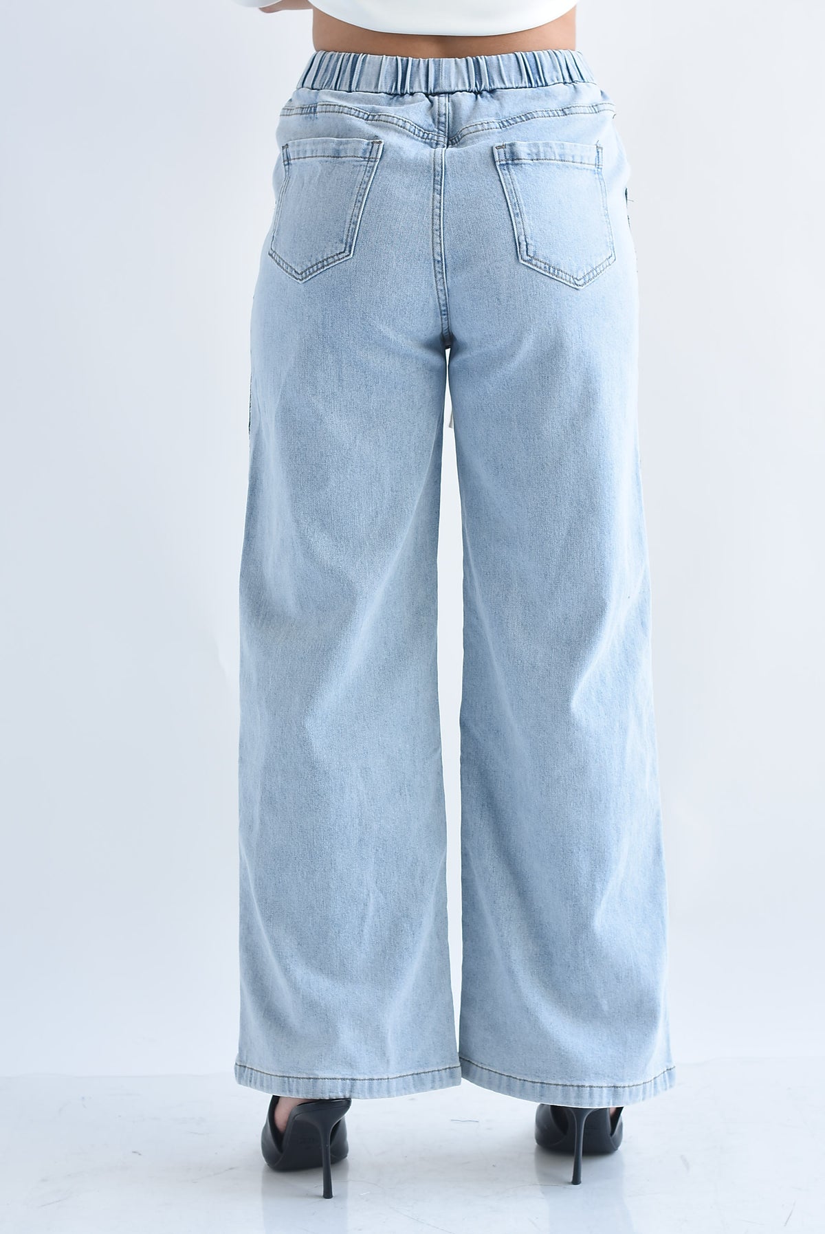 Jeans jareta encaje en sobreposición