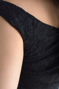 Fashion Styled Vestido drapeado encaje asimétrico Negro