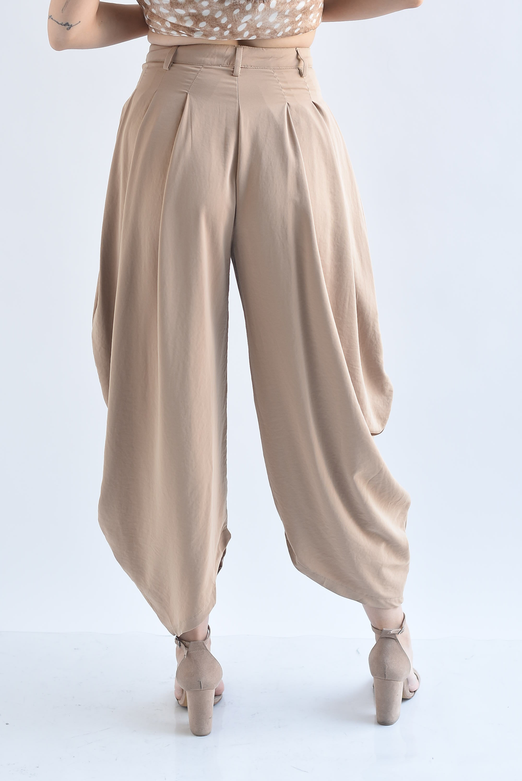 Pantalón globo pinzas