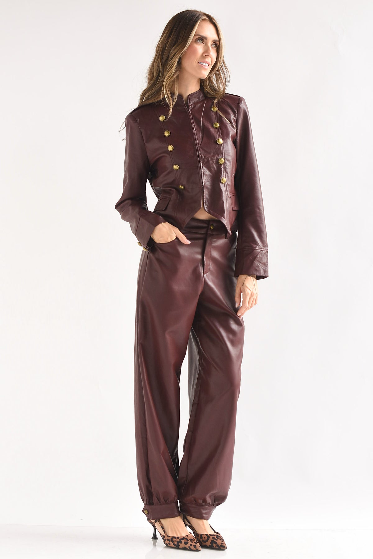 Set Pantalón globo y Blazer militar vinipiel