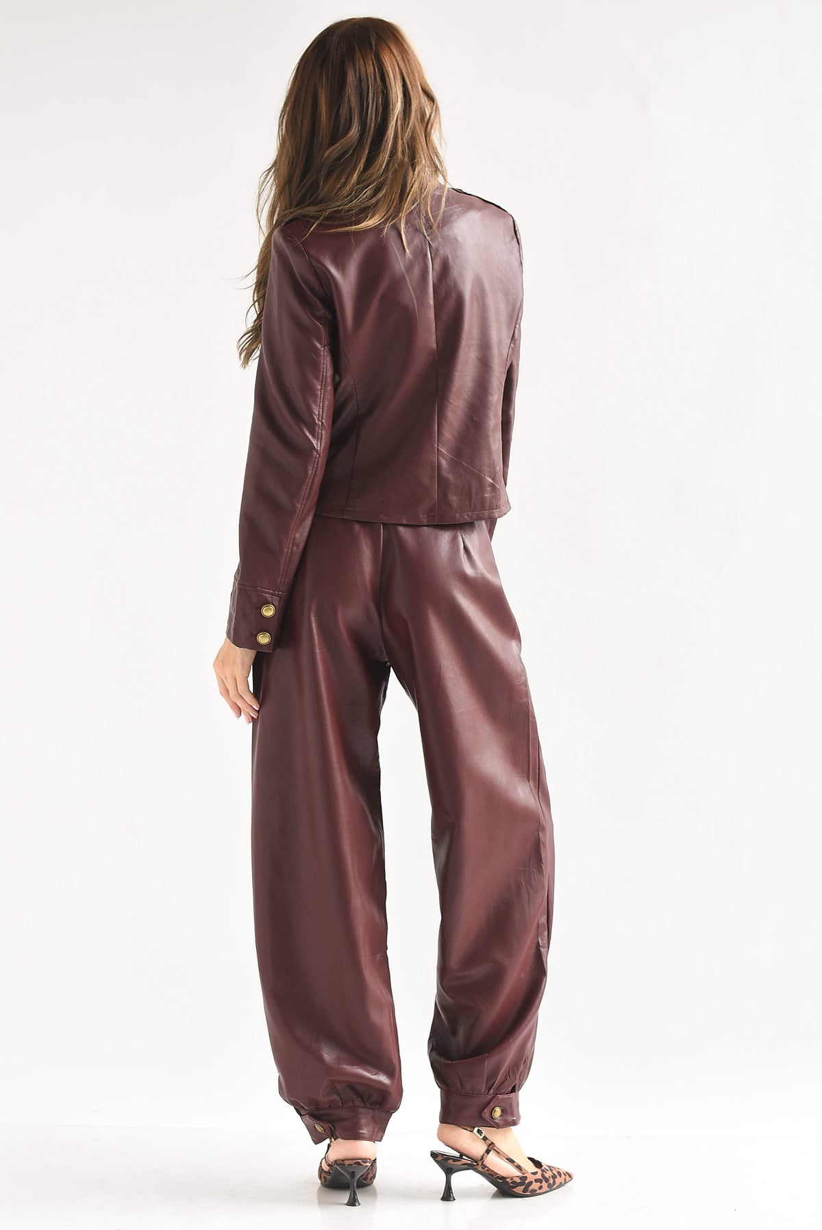 Set Pantalón globo y Blazer militar vinipiel