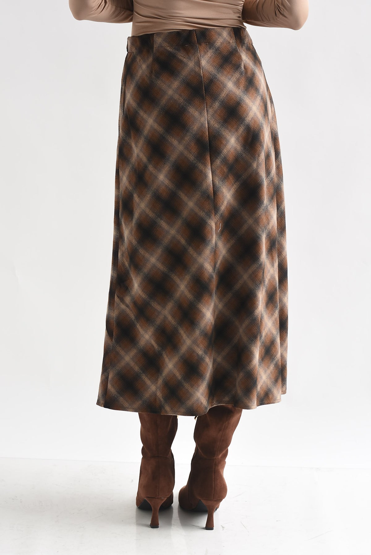 Falda midi asimétrica cuadros