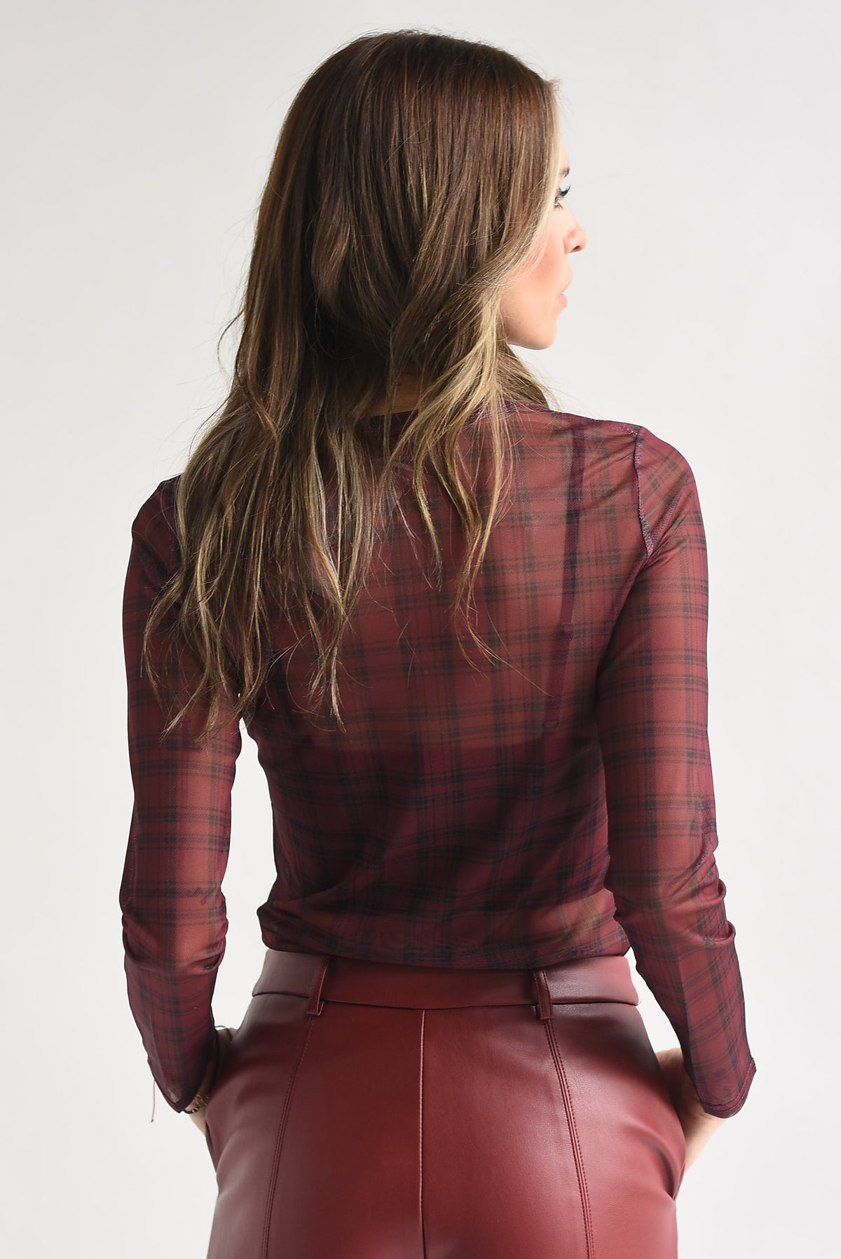 Blusa mesh manga larga cuadros