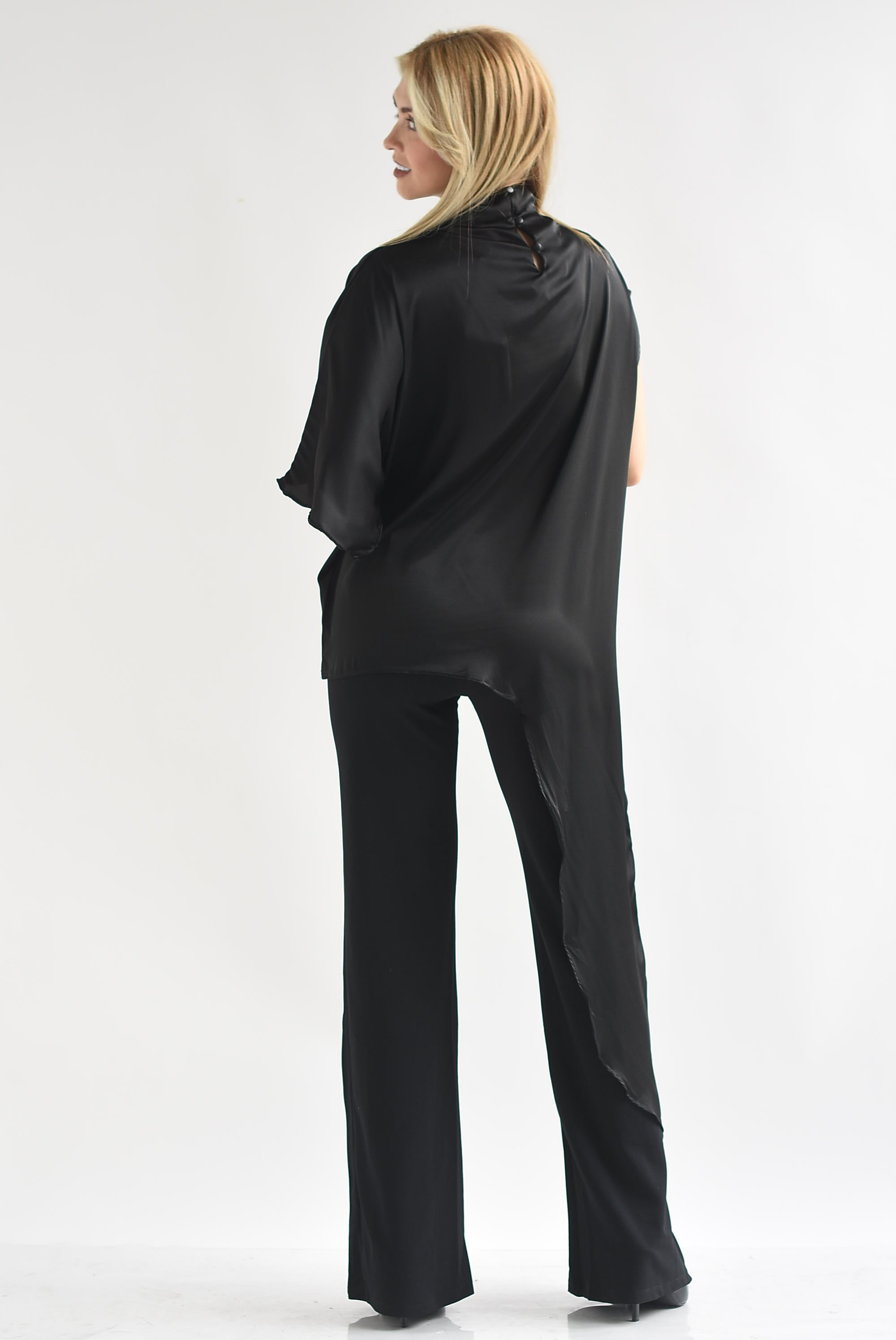 Blusa asimétrica satín cauda