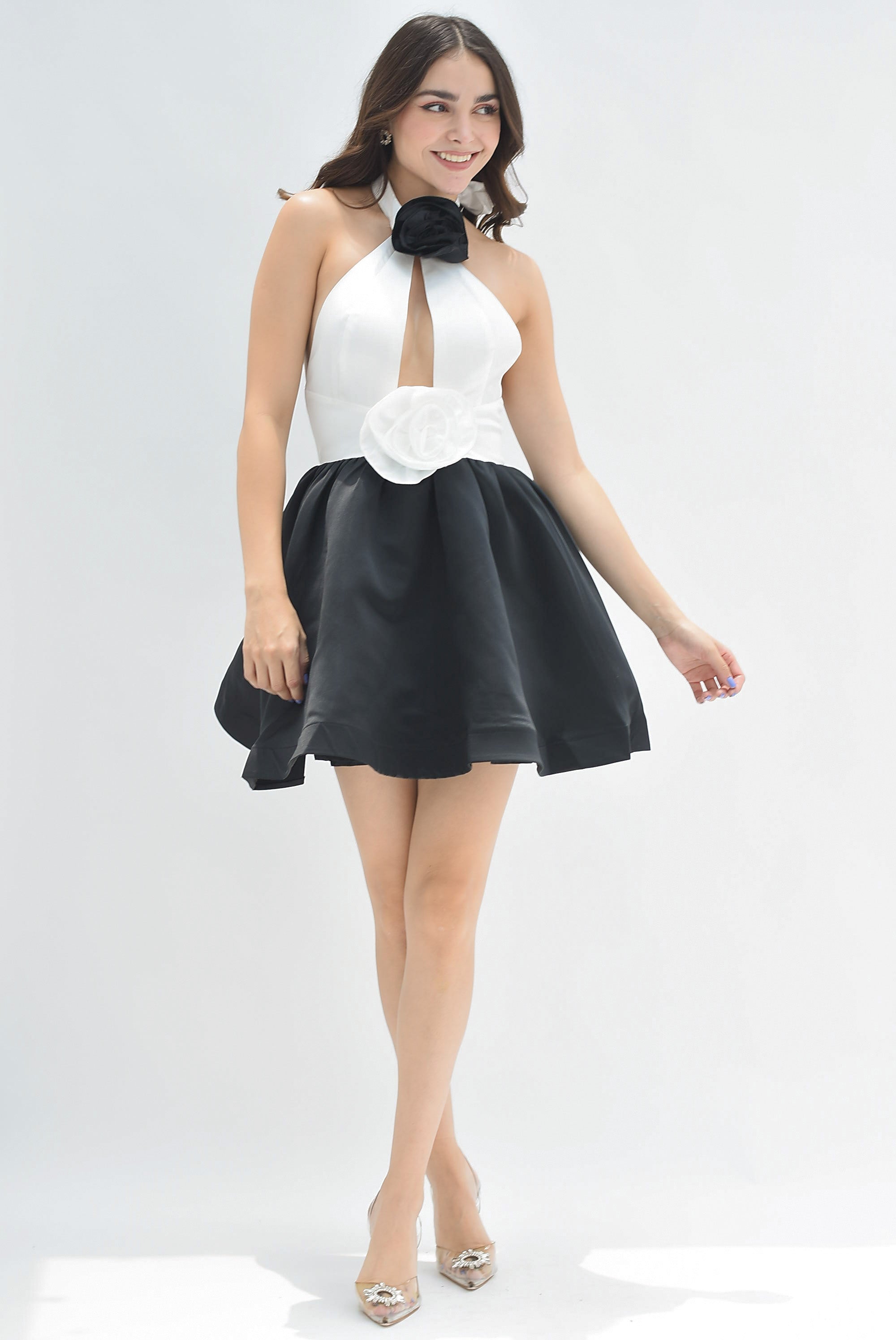 Vestido corto flores 3D Black & White