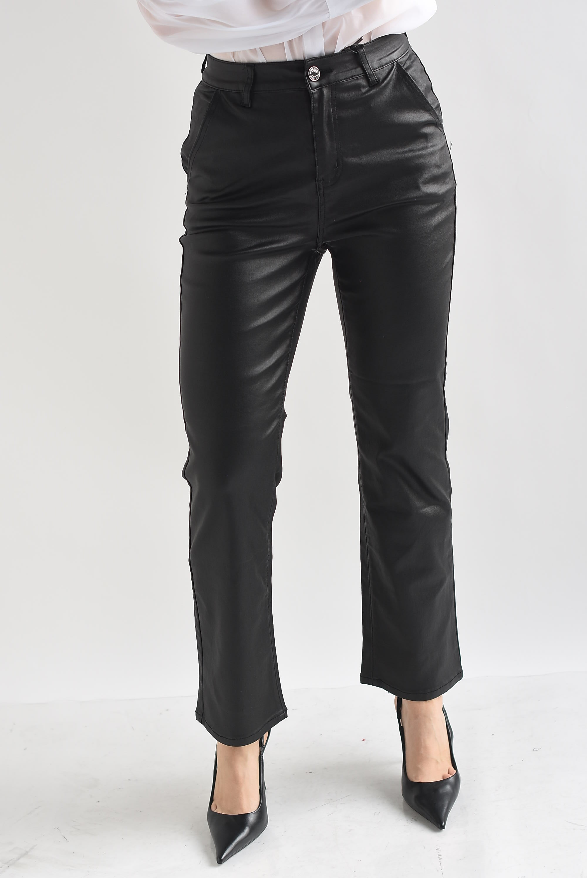 Pantalón vinipiel mate Negro