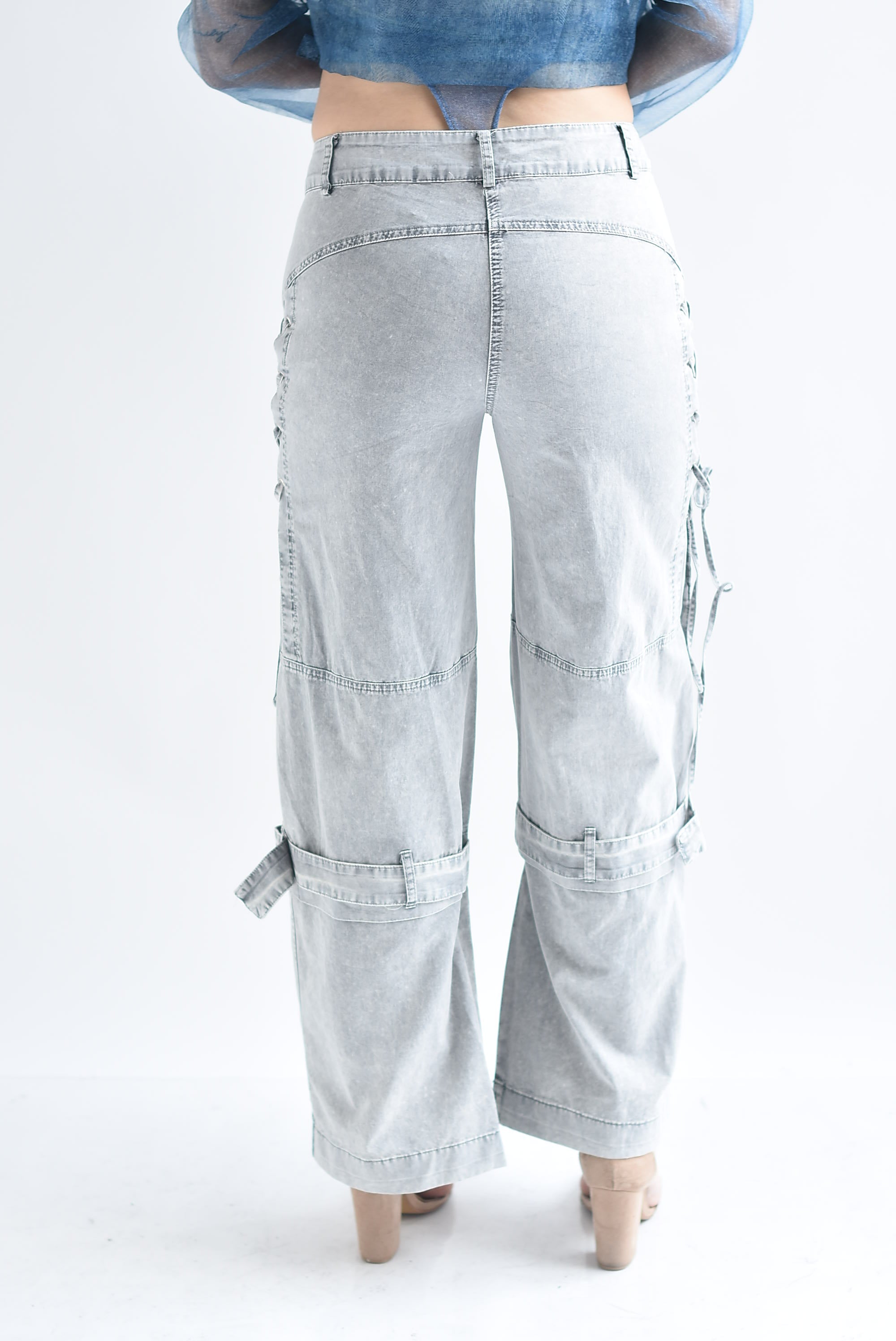 Pantalón cargo jaretas